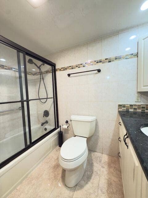 3080 N Course Drive, #202, Pompano Beach, FL 33069 Upgraded primary bath