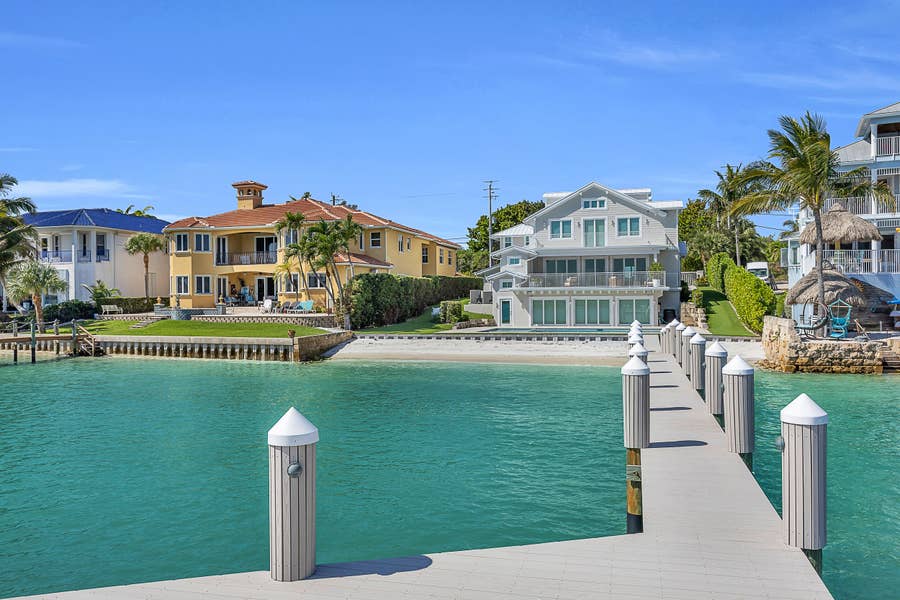 Property photo for 18119 SE Federal Highway, Jupiter, FL