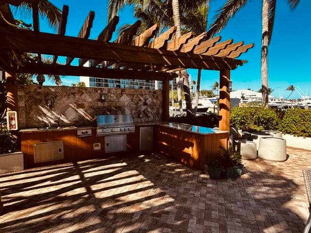Spa & Gazebo Grill