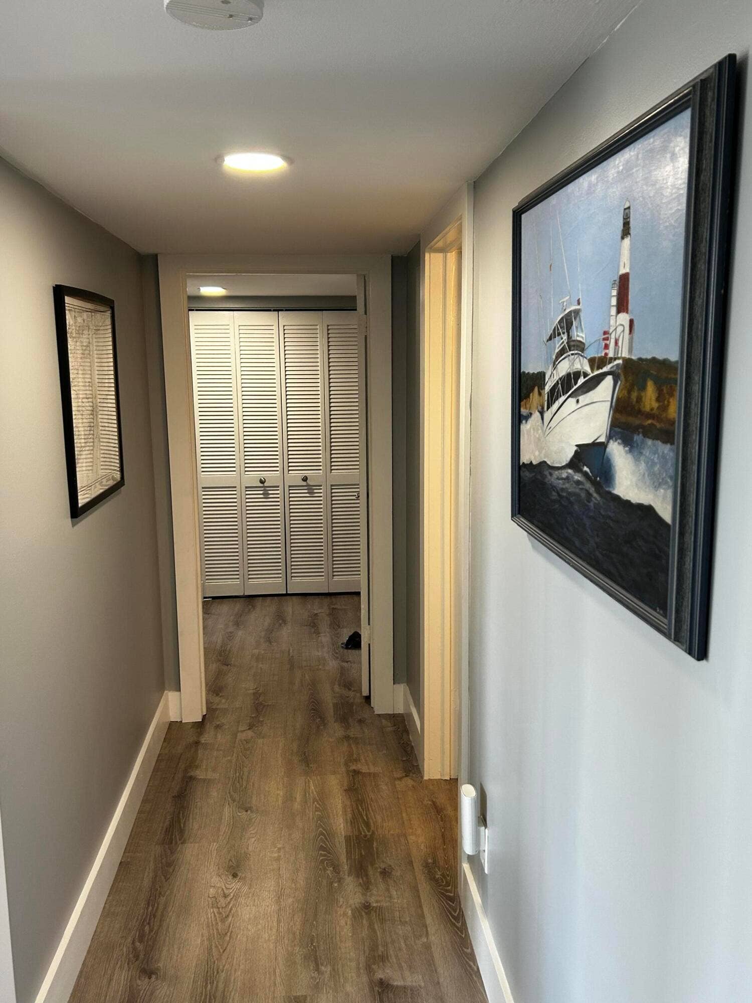 Condo Entry Foyer