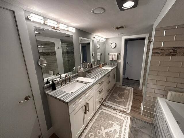 MBR Master Bath