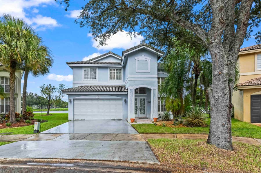 Property photo for 375 SW 205th Avenue, Pembroke Pines, FL