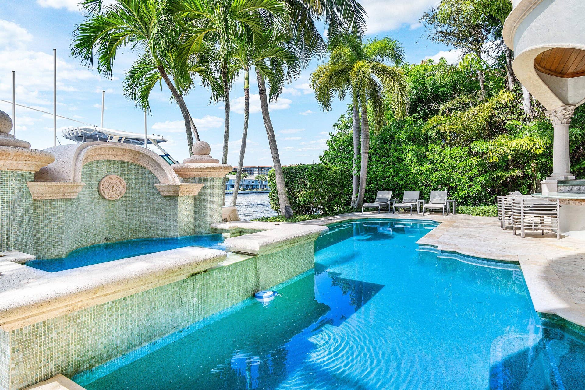 4216 Intracoastal Drive, Highland Beach, FL 33487