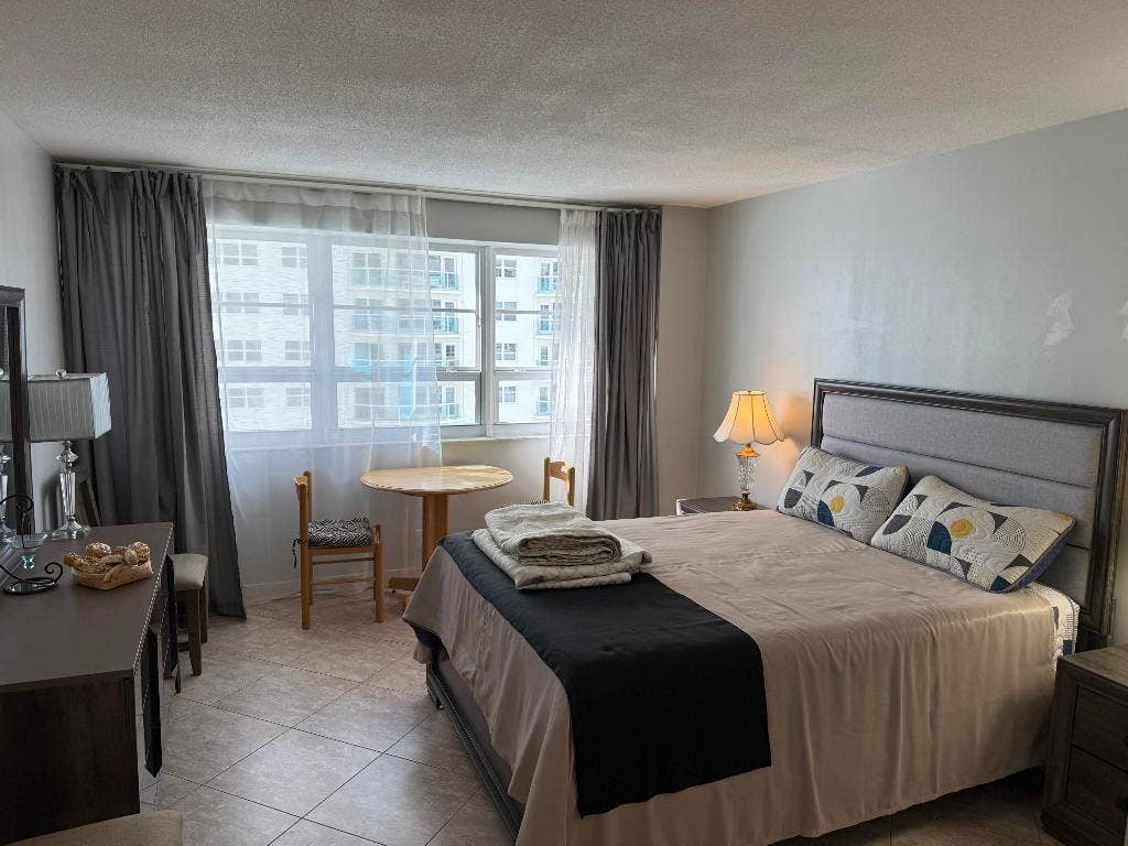 3430 Galt Ocean Drive, #1209, Fort Lauderdale, FL 33308