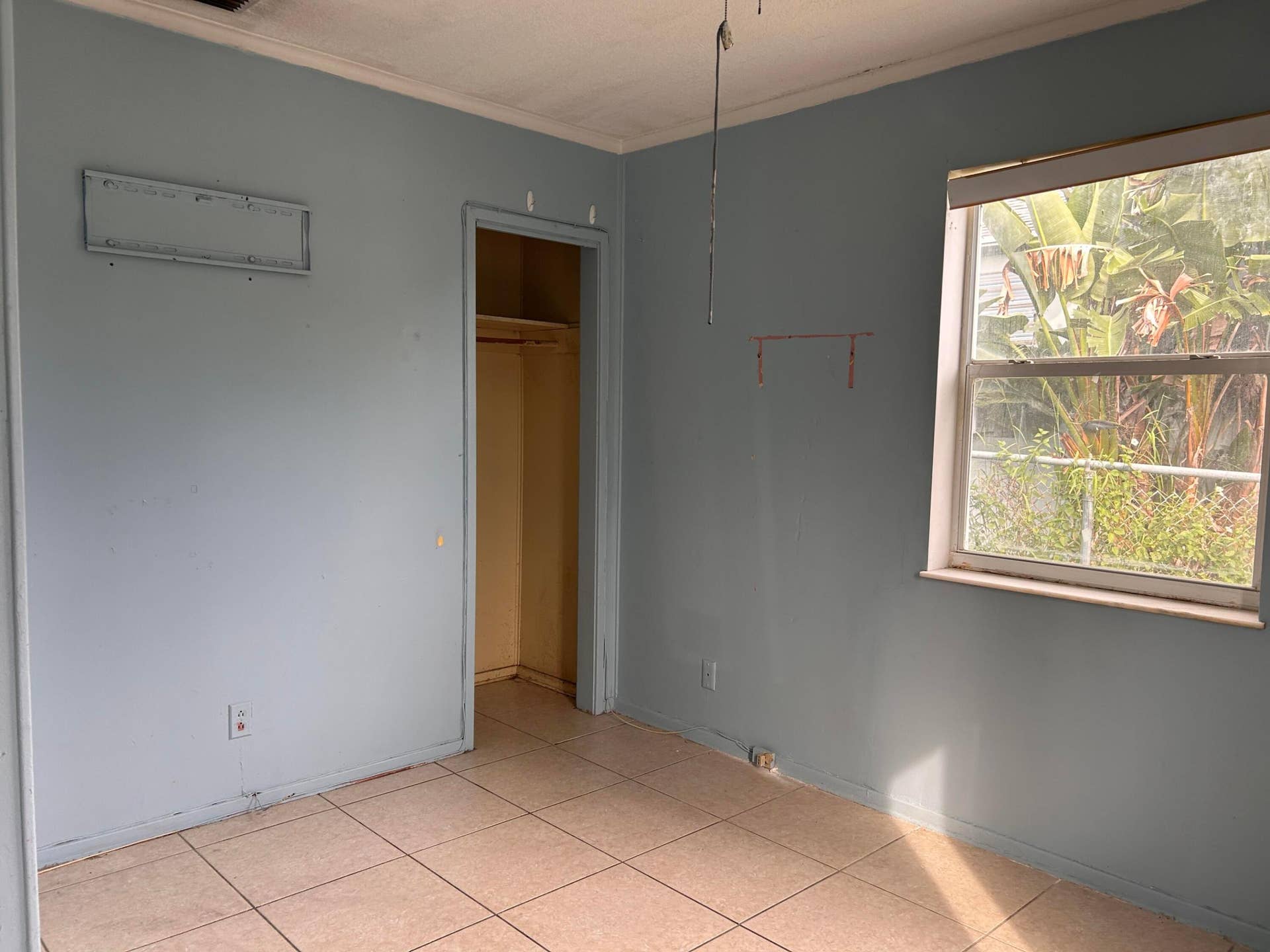2nd Bed 840 W 2nd St Riviera Beach