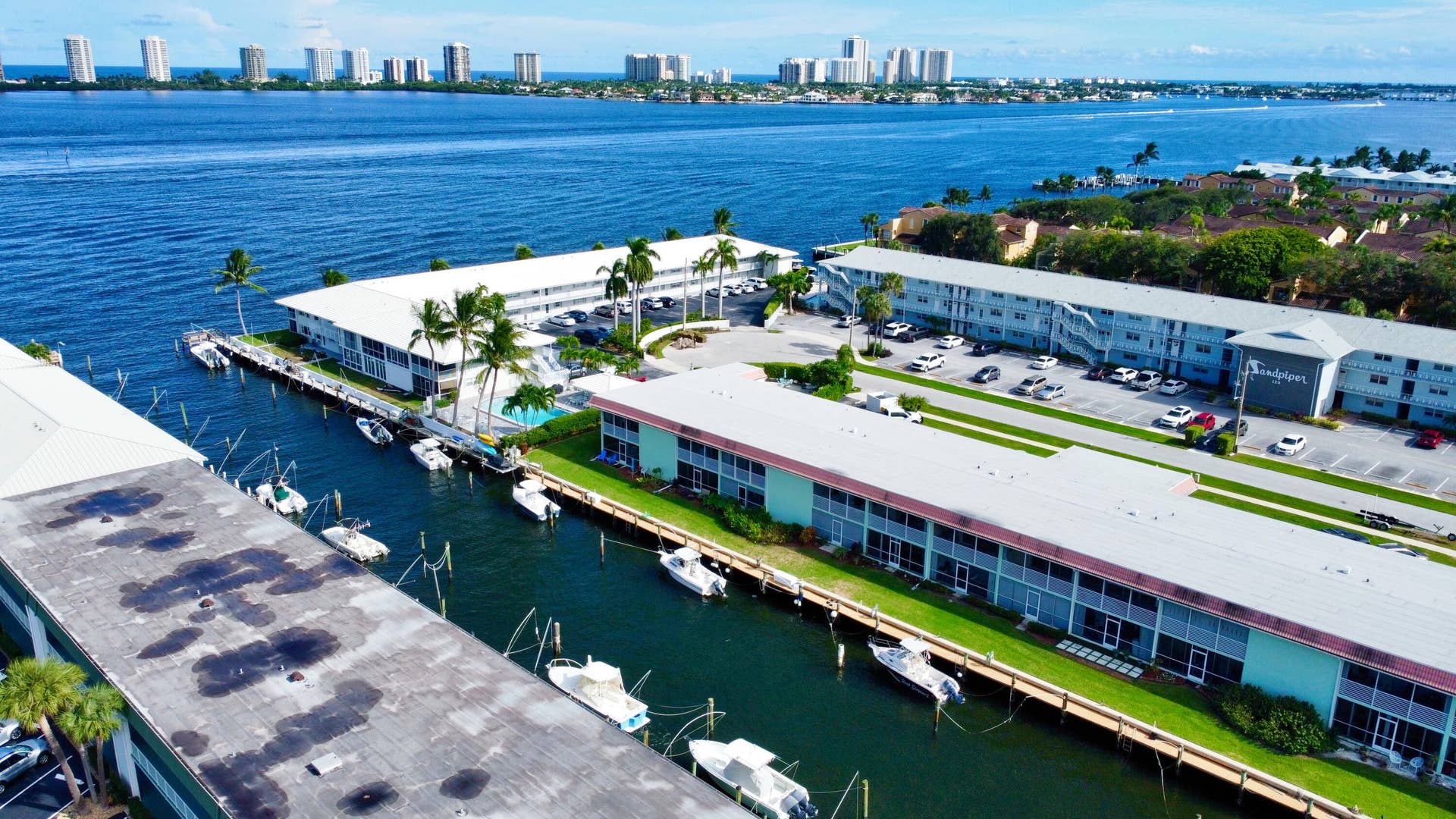Canal/Intracoastal View