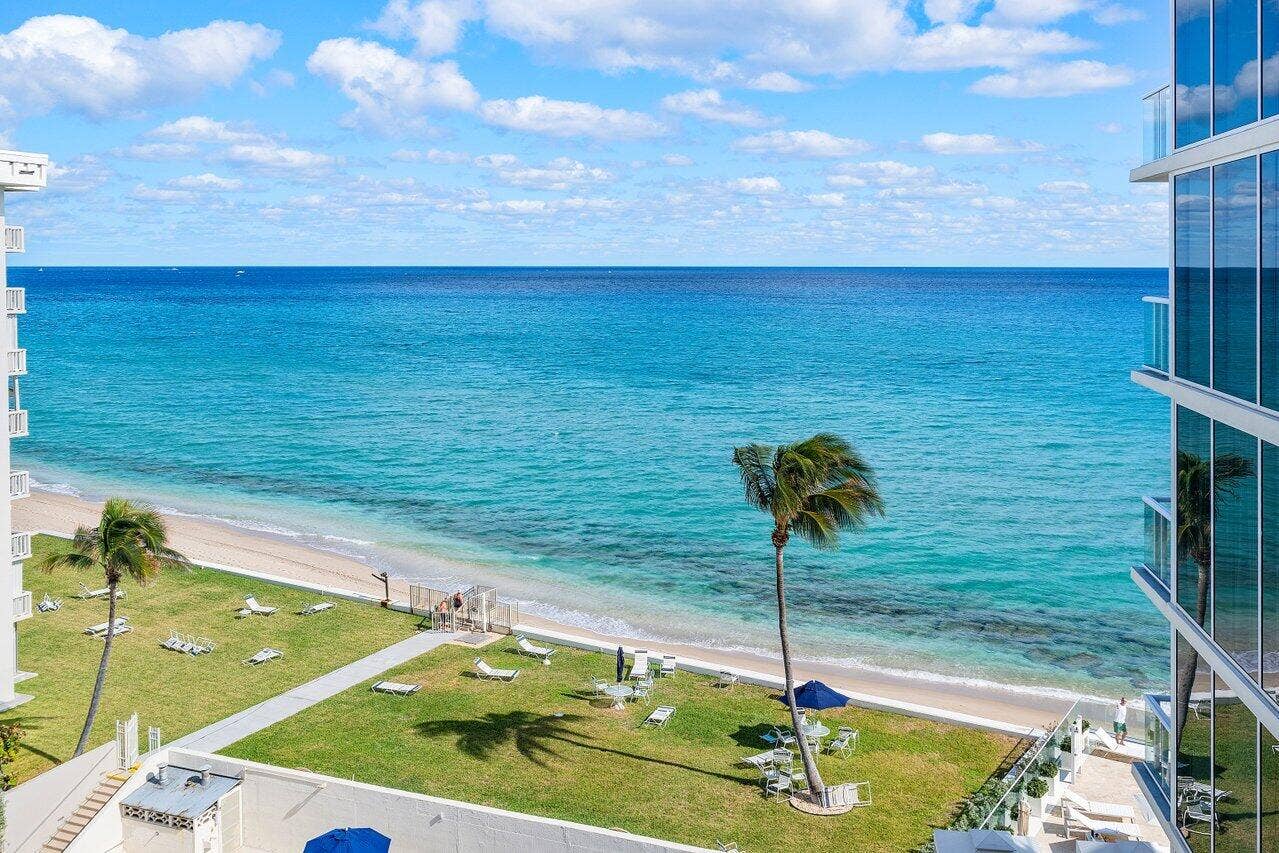 3550 S Ocean 6b Boulevard, #6b, South Palm Beach, South Palm Beach, FL 33480 Living Room Views