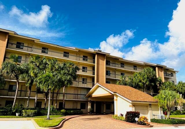 Property photo for 1201 Seafarer Circle, #204, Jupiter, FL
