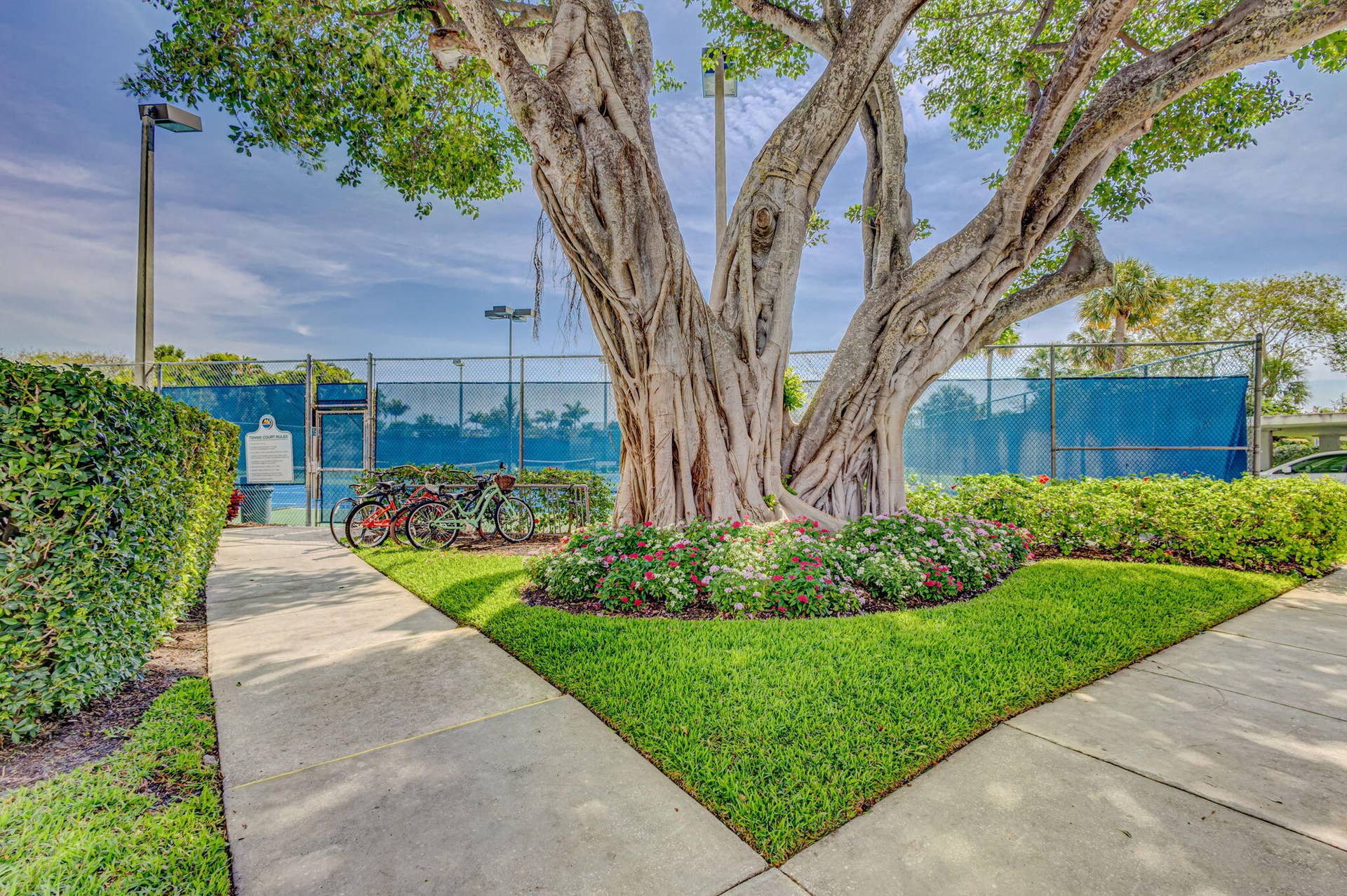 ACROSS ST TO TENNIS