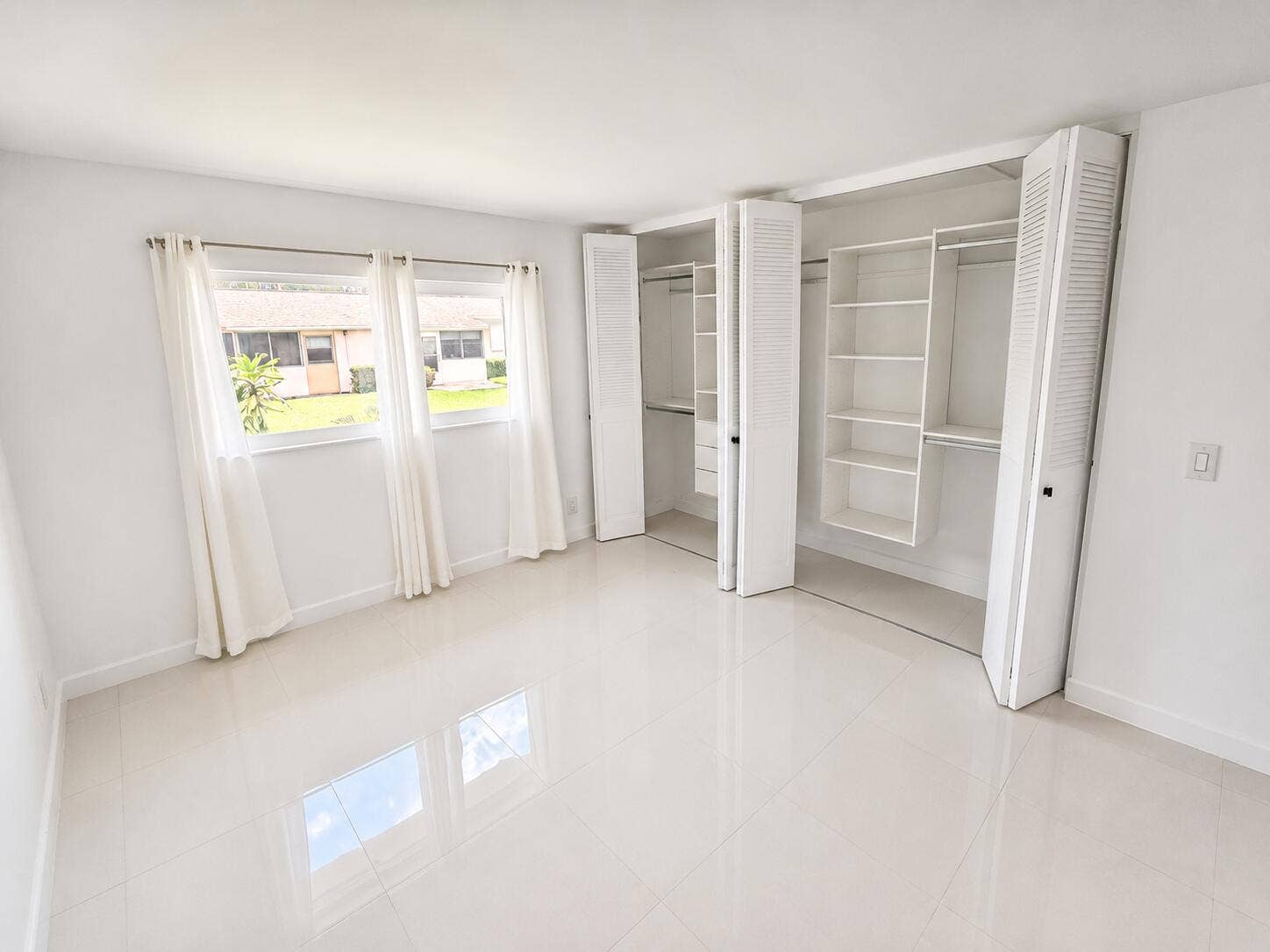 2568 Dudley Drive E, #G, West Palm Beach, FL 33415 Bedroom