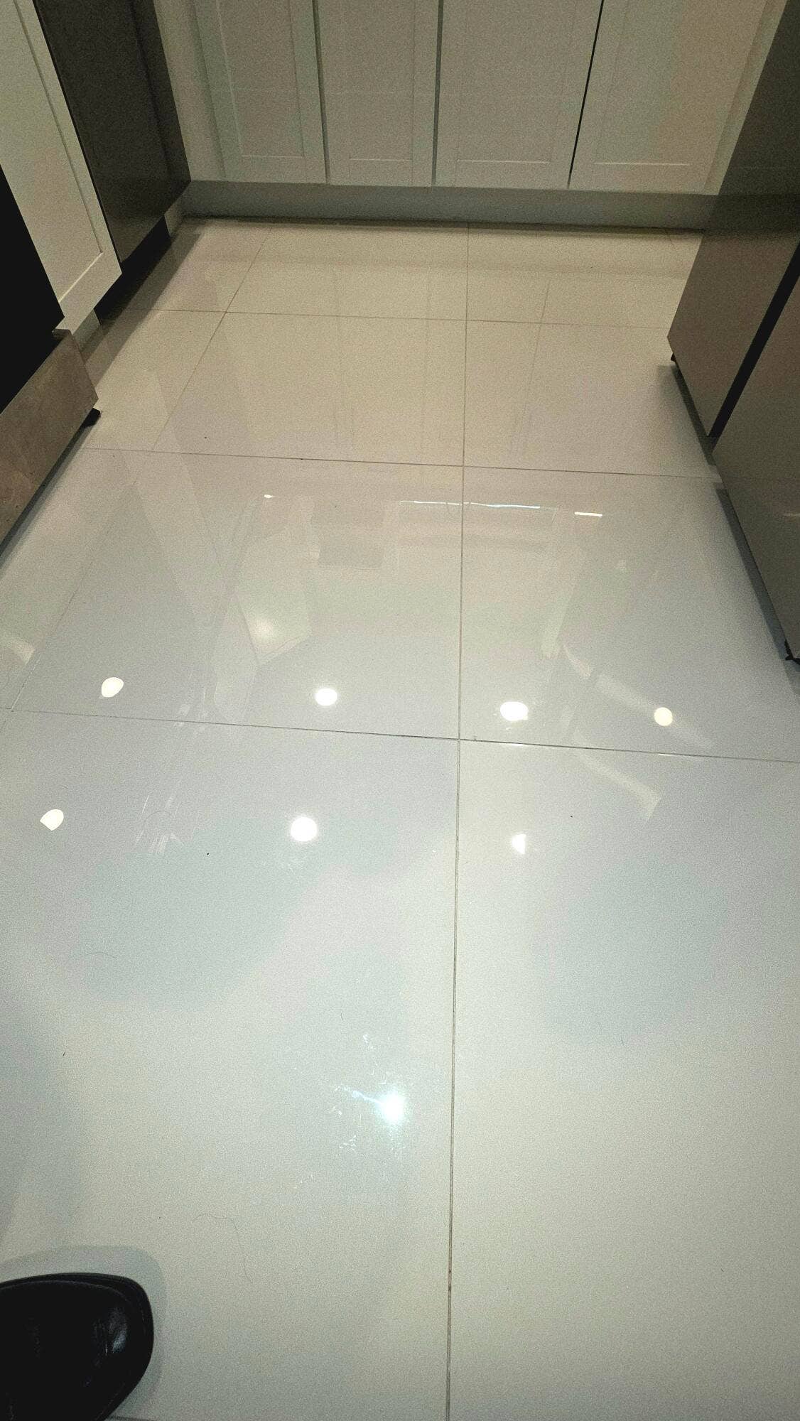 2568 Dudley Drive E, #G, West Palm Beach, FL 33415 Tile Floors