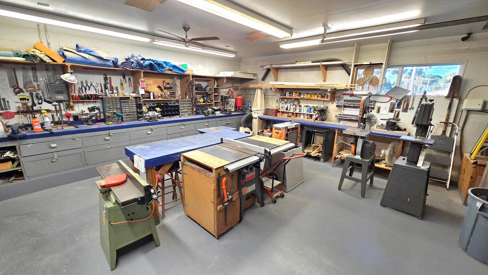 2568 Dudley Drive E, #G, West Palm Beach, FL 33415 Wood Shop