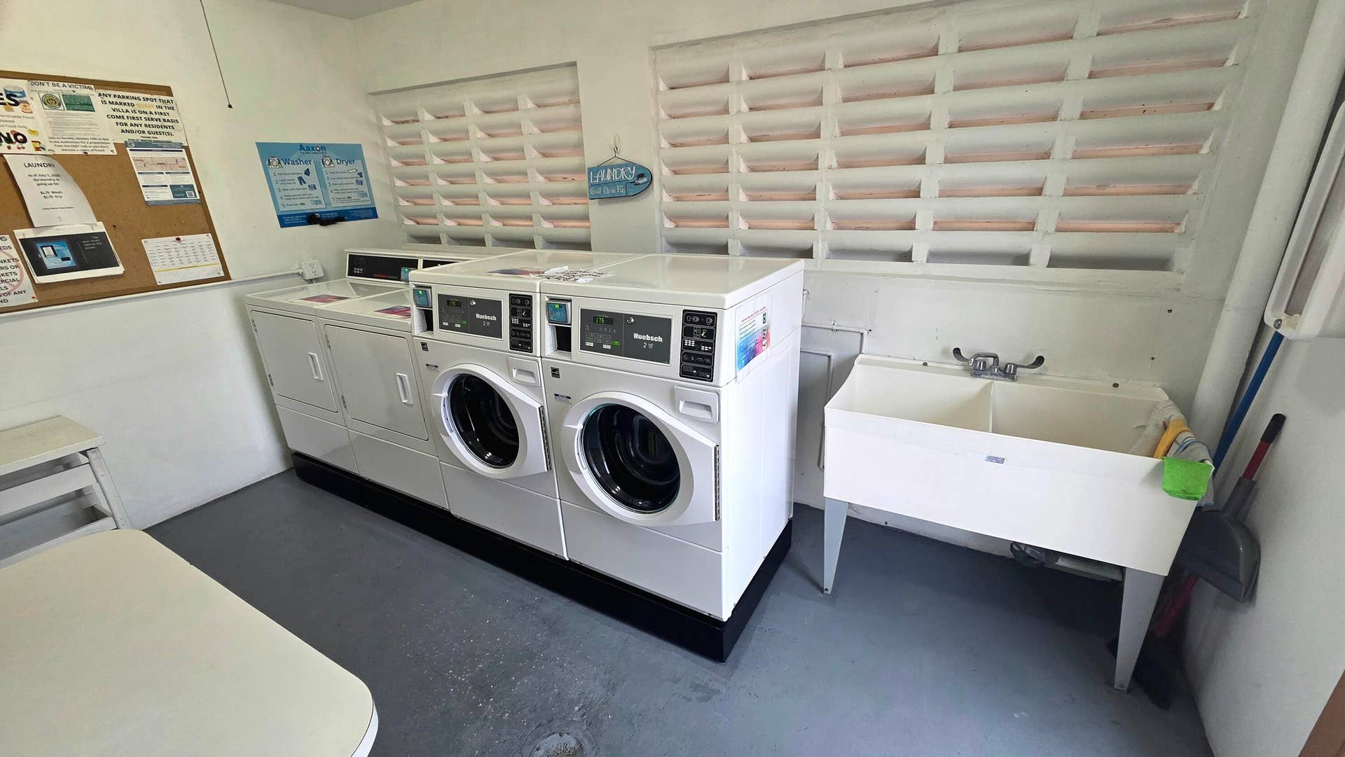2568 Dudley Drive E, #G, West Palm Beach, FL 33415 Laundry