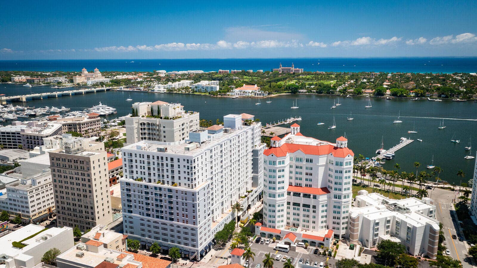 35_255_Evernia_St_Aerials_and_Amenities1