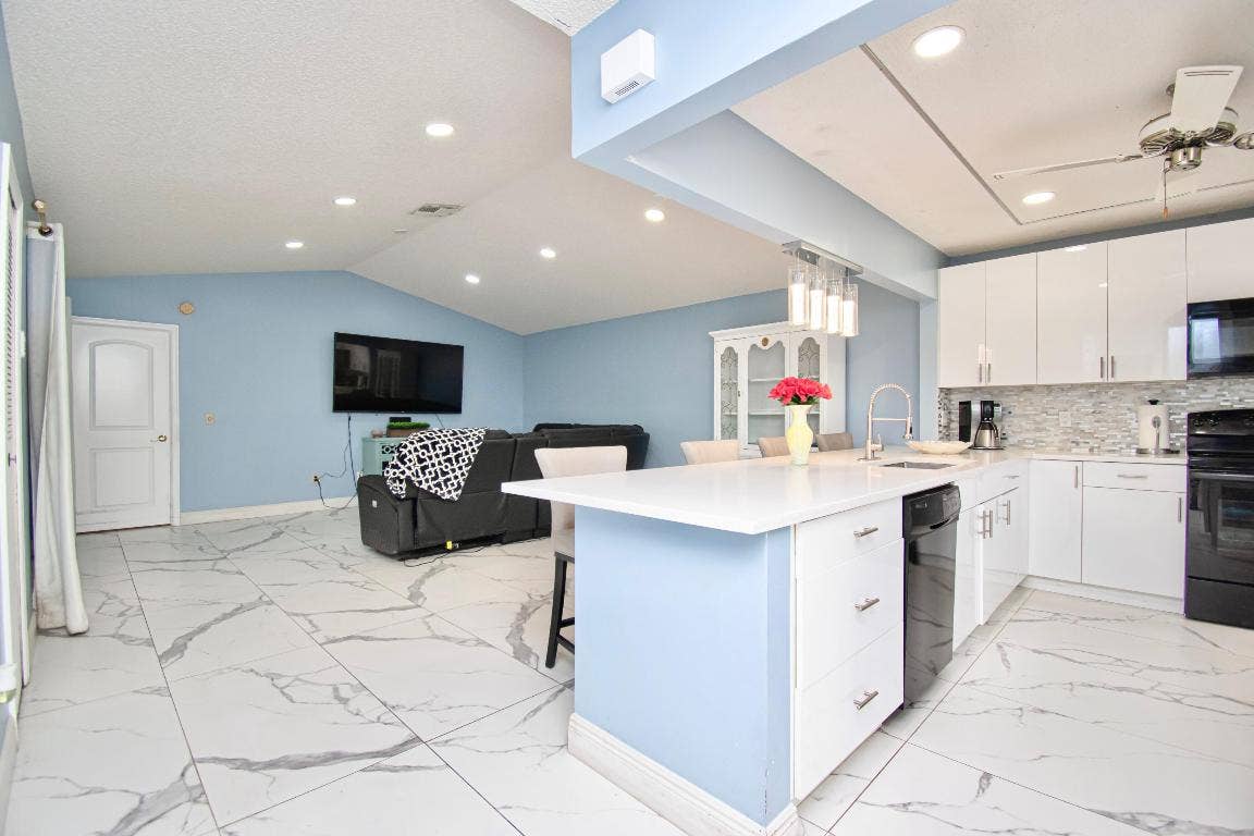 23301 Barlake Drive, #23, Boca Raton, FL 33433