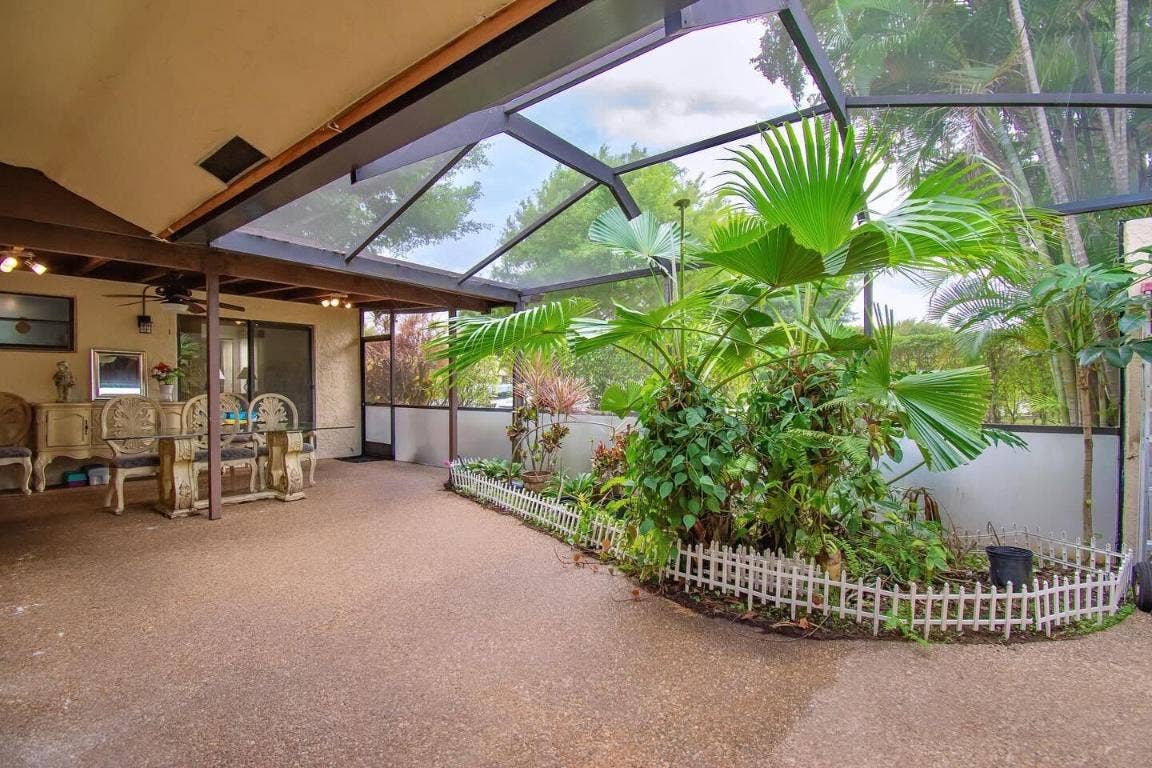 23301 Barlake Drive, #23, Boca Raton, FL 33433