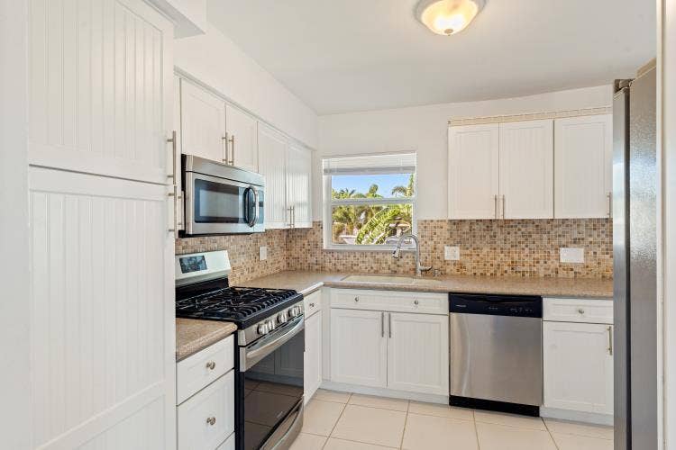 1001 SE 5 Avenue, Pompano Beach, Pompano Beach, FL 33060 INTERIOR
