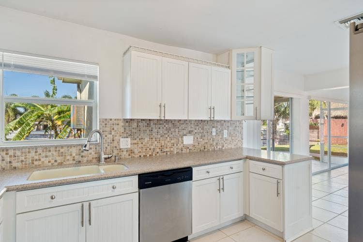 1001 SE 5 Avenue, Pompano Beach, Pompano Beach, FL 33060 INTERIOR