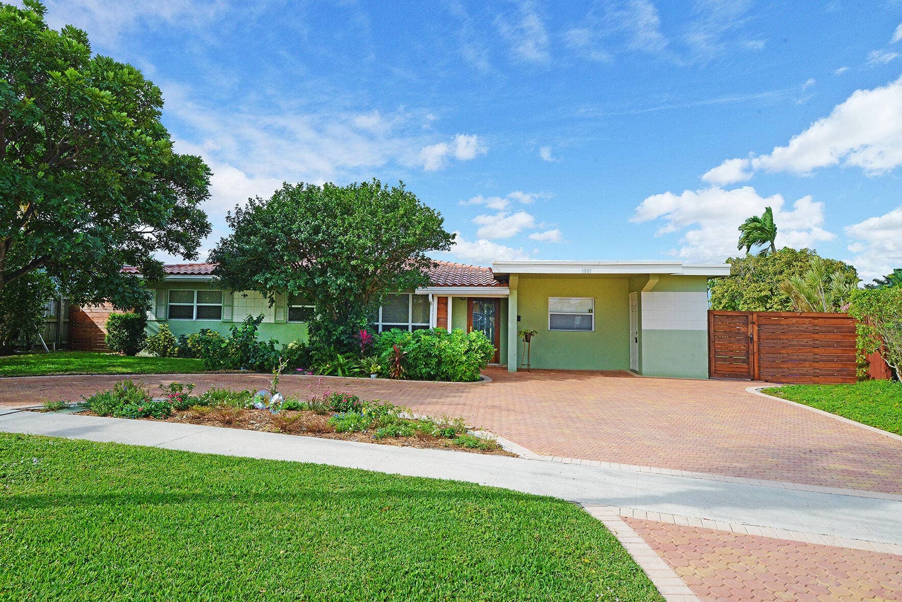 1001 SE 5 Avenue, Pompano Beach, Pompano Beach, FL 33060 EXTERIOR