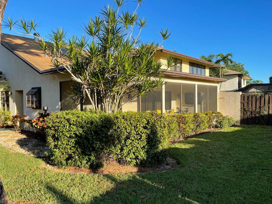 Property photo for 354 SW 28th Avenue, Delray Beach, FL