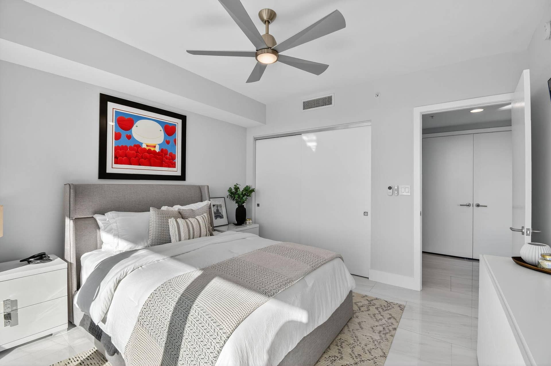 1180 N Federal Highway, #1409, Fort Lauderdale, FL 33304 RIVA1409.