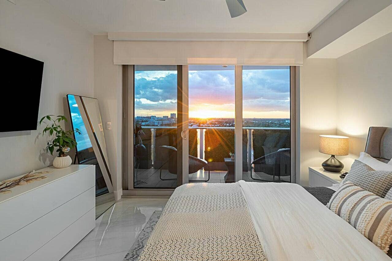 1180 N Federal Highway, #1409, Fort Lauderdale, FL 33304 Sunsets from the Guest Suite