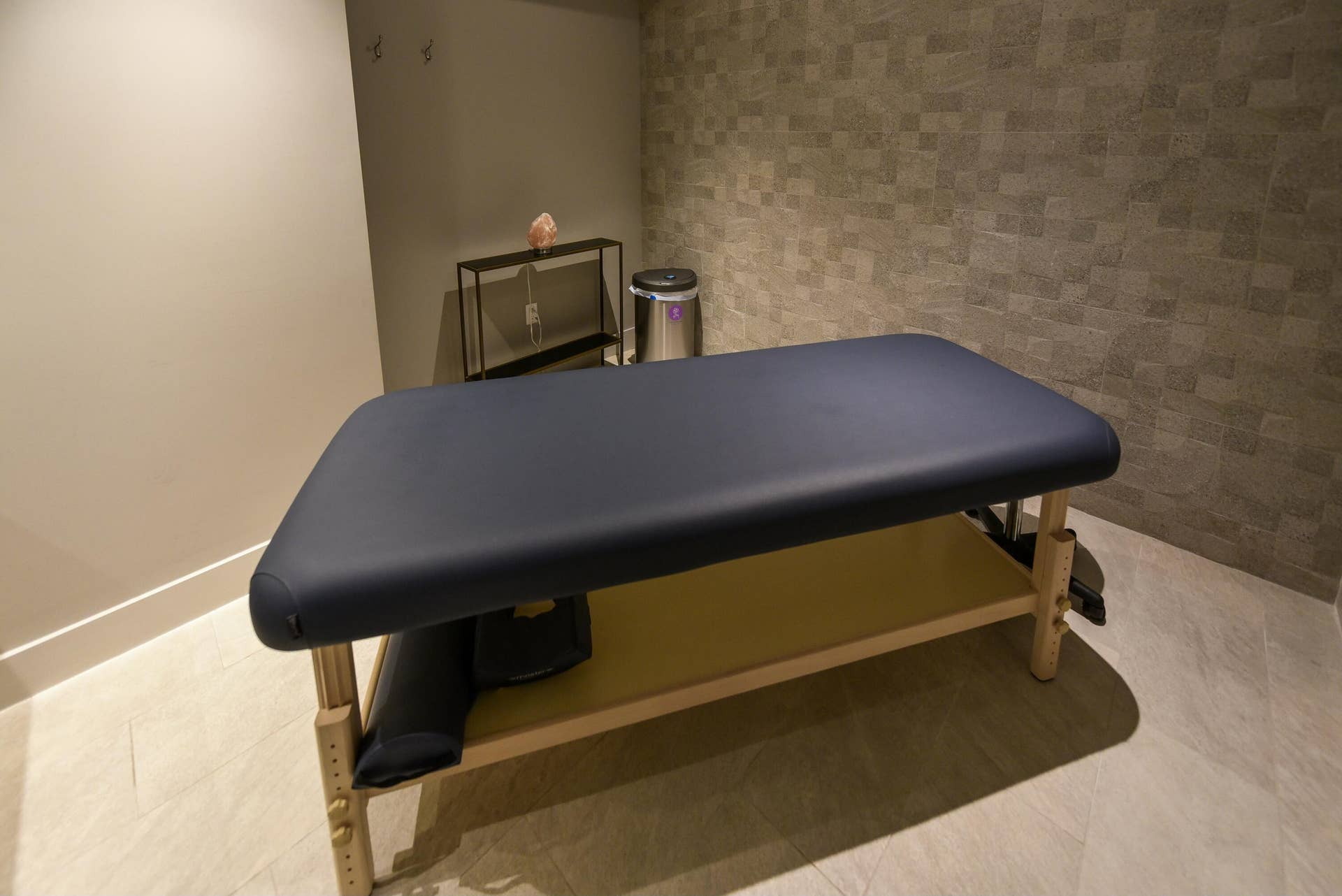 1180 N Federal Highway, #1409, Fort Lauderdale, FL 33304 Resort style spa with sauna, steam, and private treatment rooms