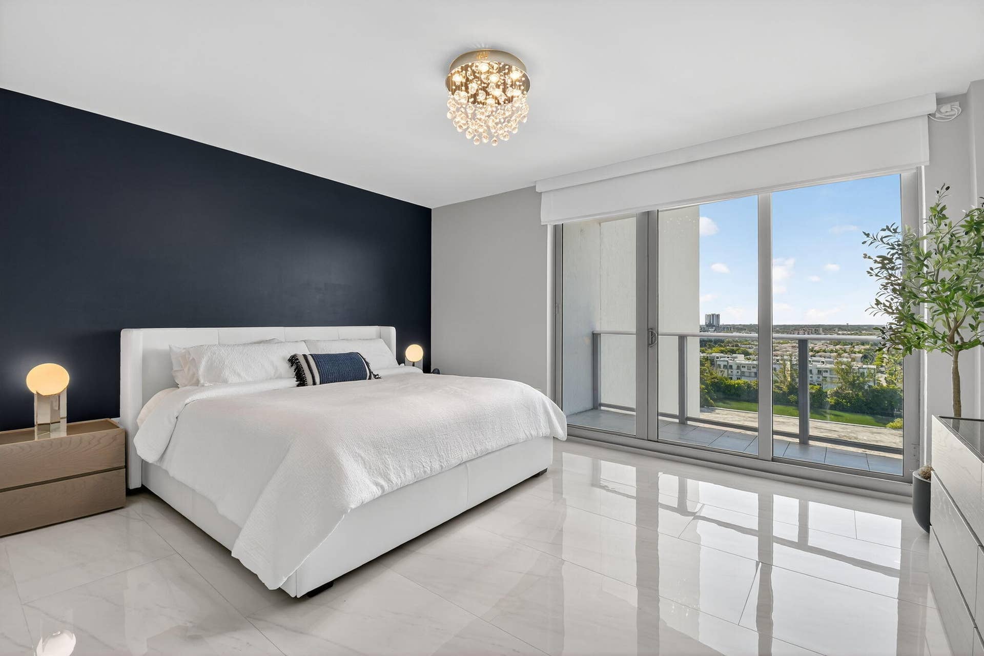 1180 N Federal Highway, #1409, Fort Lauderdale, FL 33304 Primary Suite