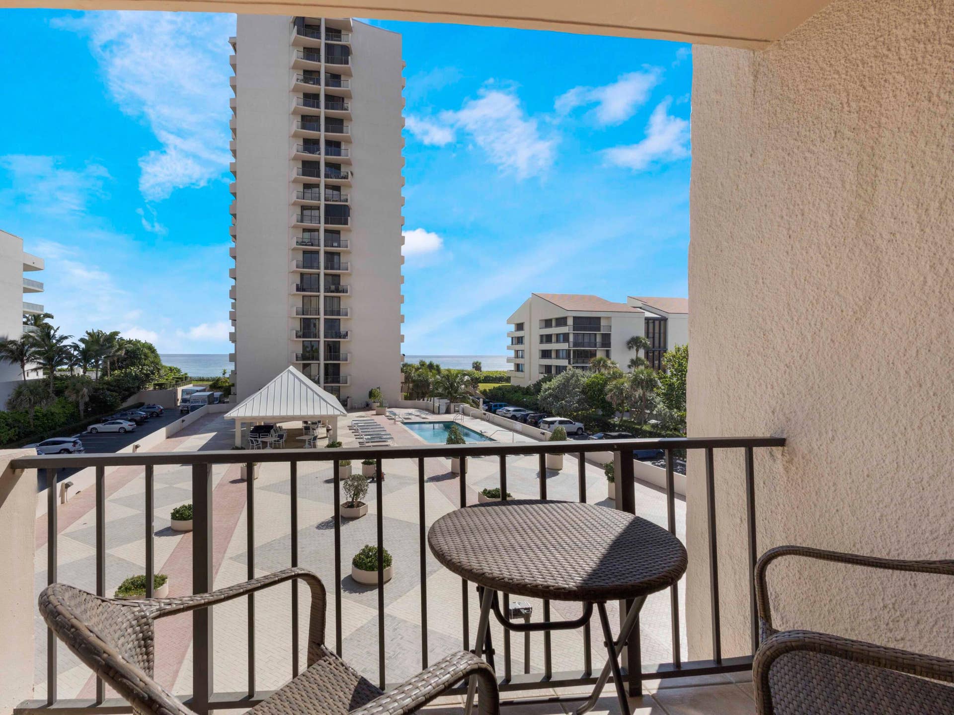 4200 N Ocean Drive, #2-301, Singer Island, FL 33404 Kitchen Balcony