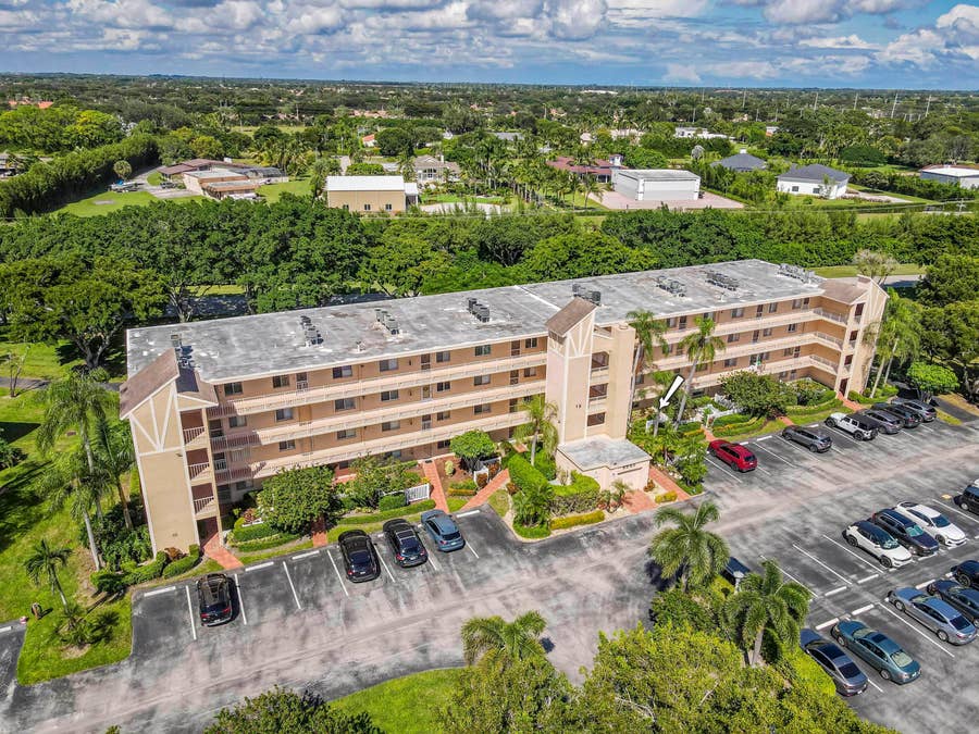 Property photo for 6865 Huntington Lane, #105, Delray Beach, FL