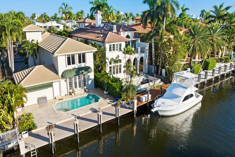 Property photo for 413 Coconut Isle Drive, Fort Lauderdale, FL