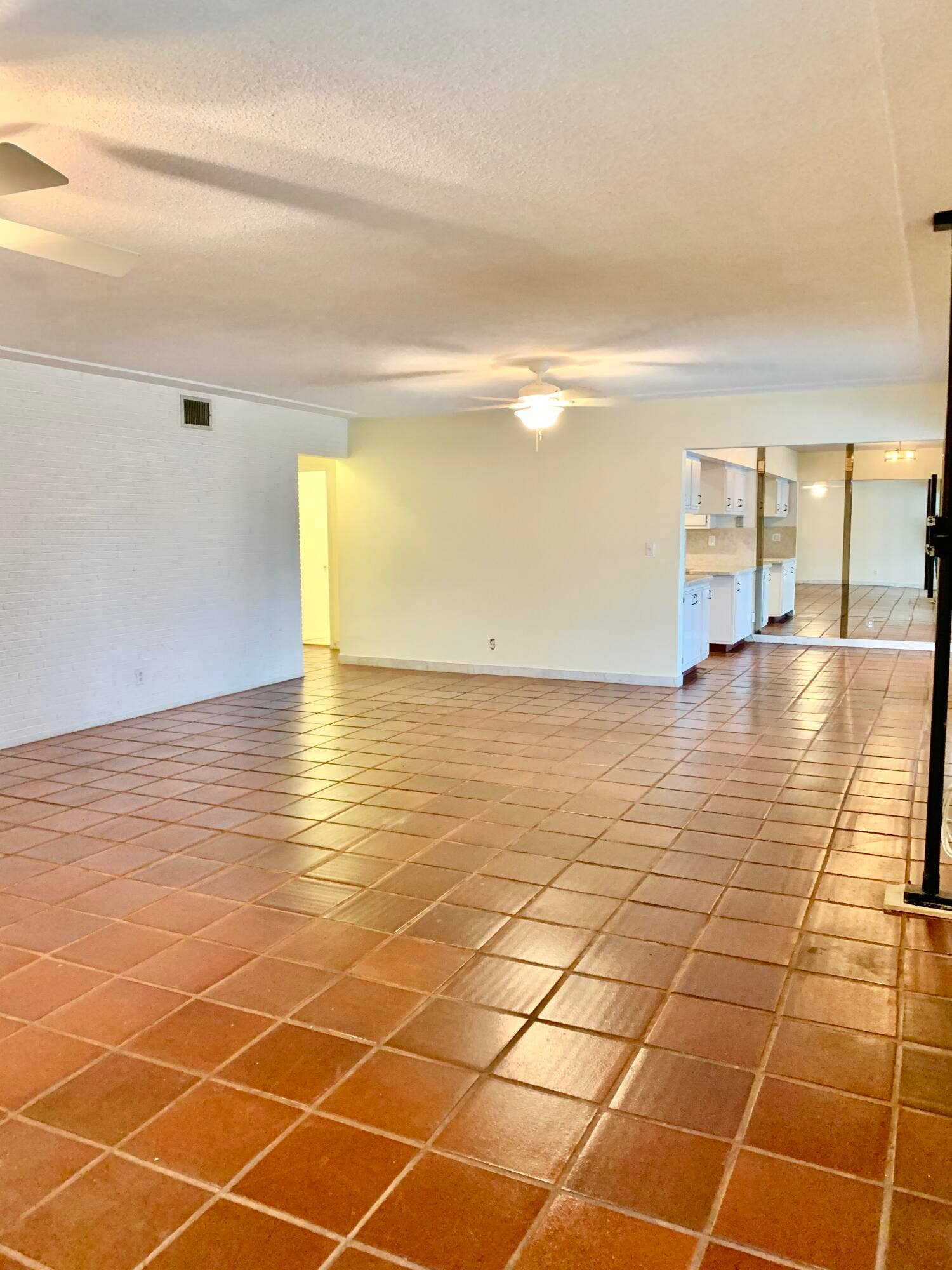 2735 NE 28 Court, Lighthouse Point, FL 33064