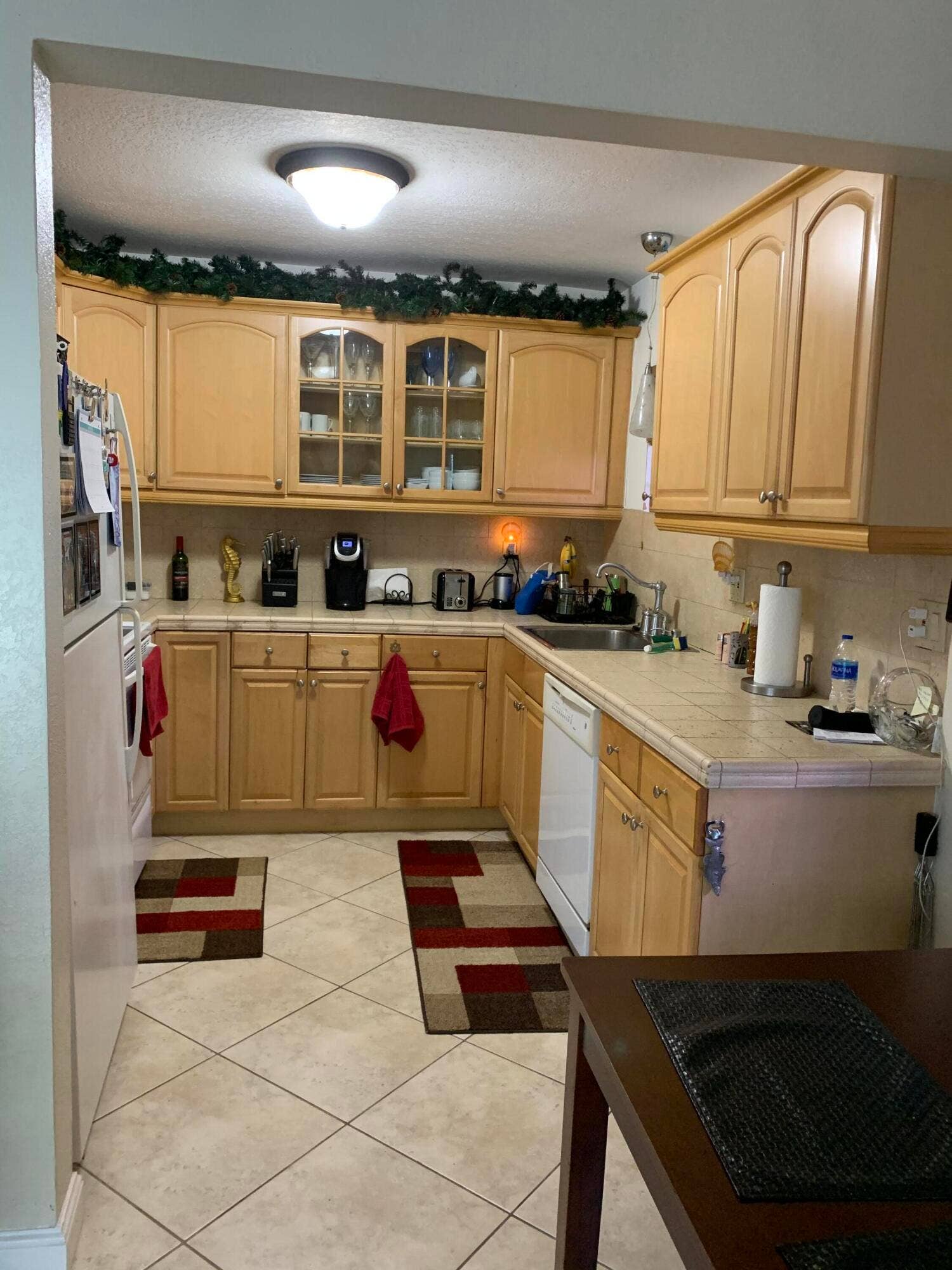 2735 NE 28 Court, Lighthouse Point, FL 33064