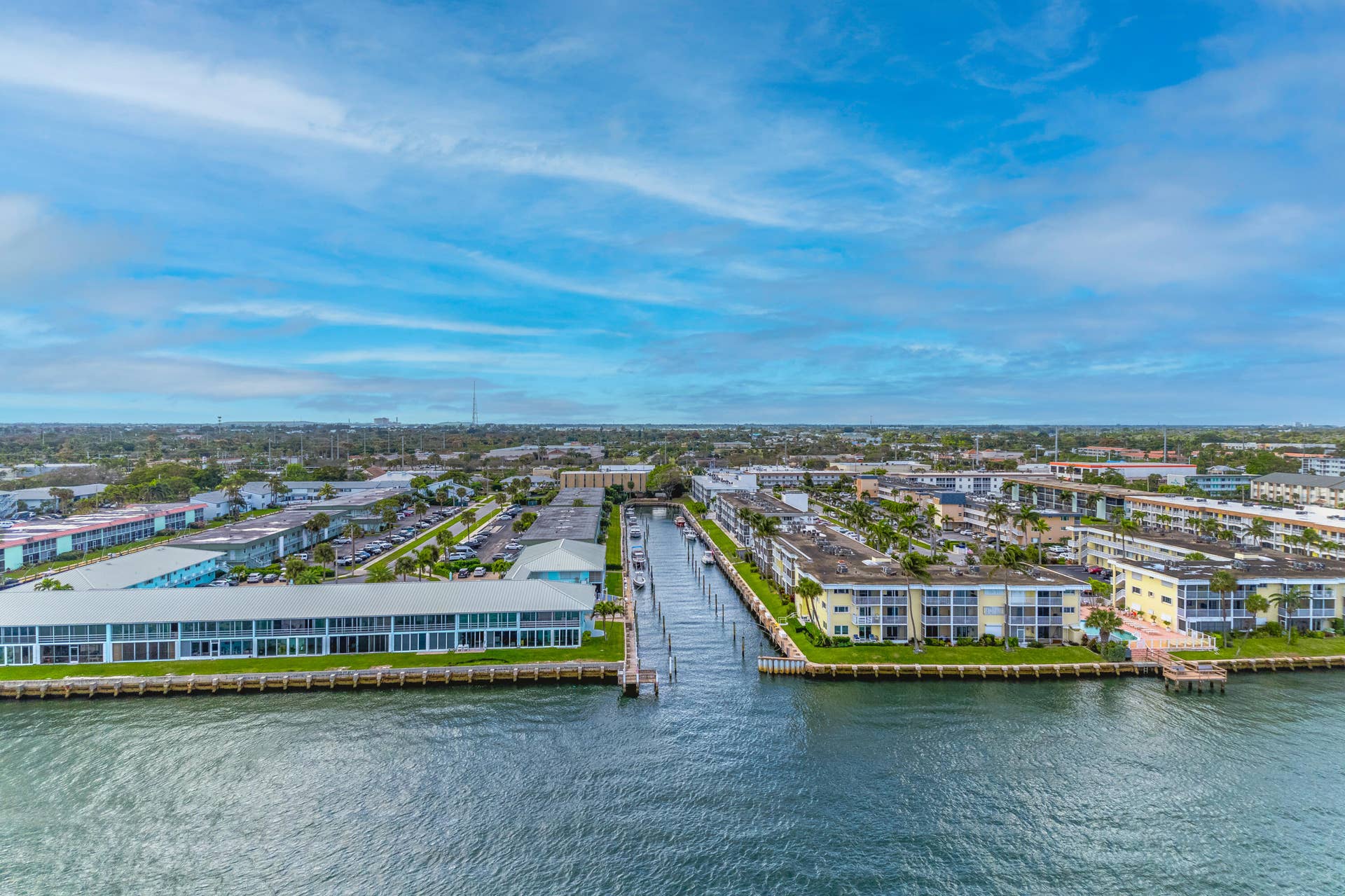 112 Doolen Court, #302, North Palm Beach, FL 33408 Aerial