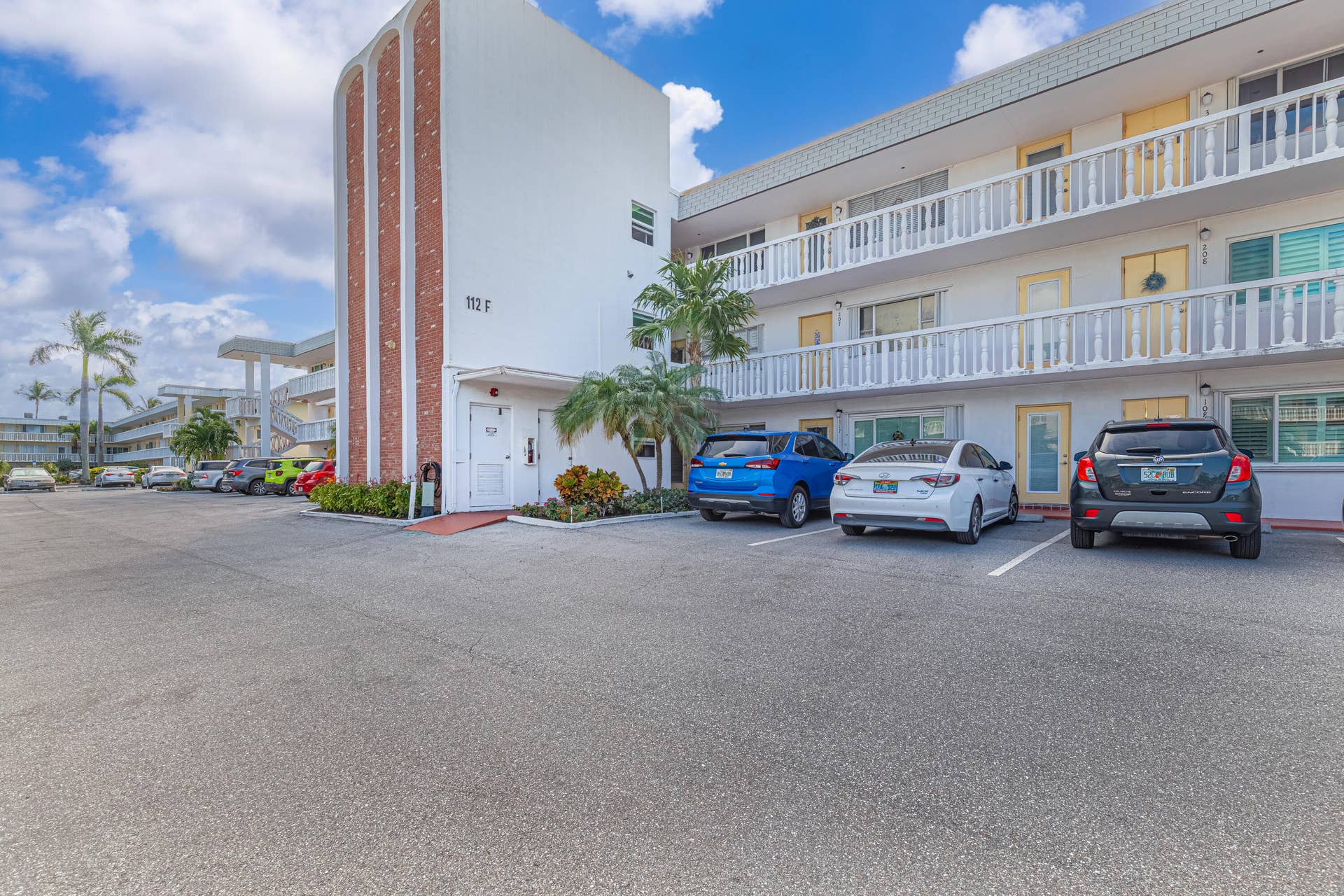 112 Doolen Court, #302, North Palm Beach, FL 33408 Front Building