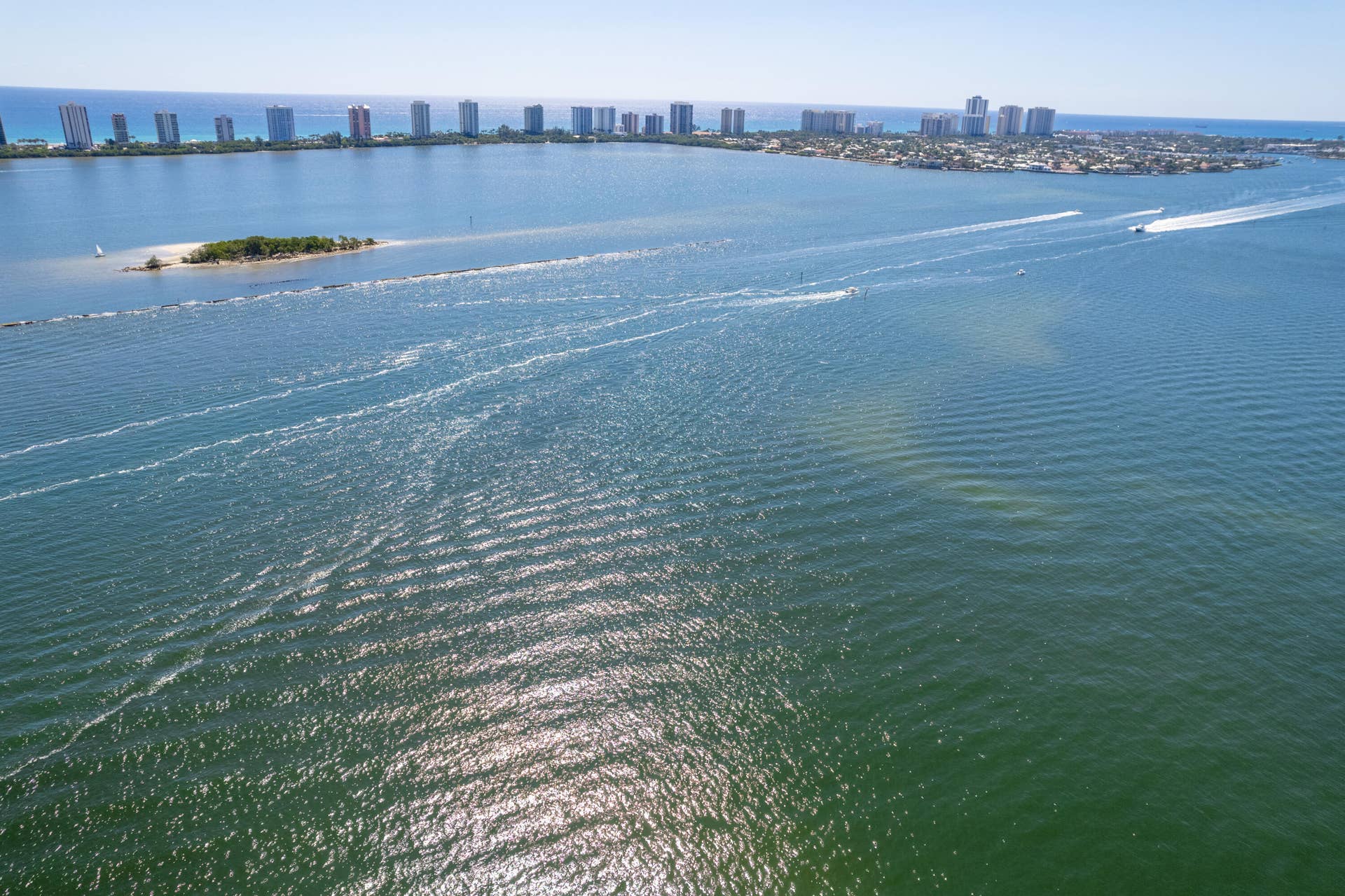 101 Doolen Court, #201, North Palm Beach, FL 33408 Aerial East View of Singer Island