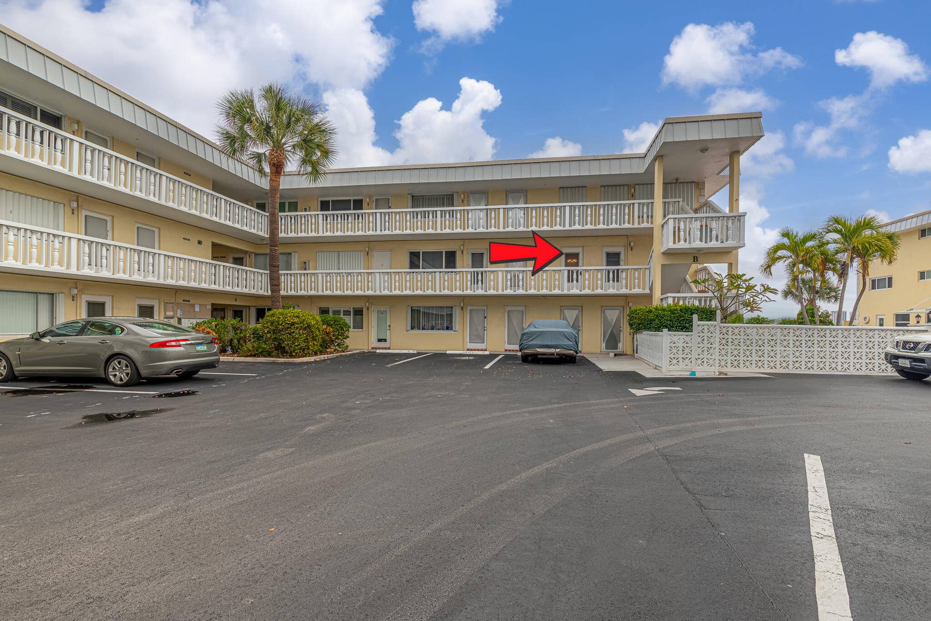 101 Doolen Court, #201, North Palm Beach, FL 33408 Front Building
