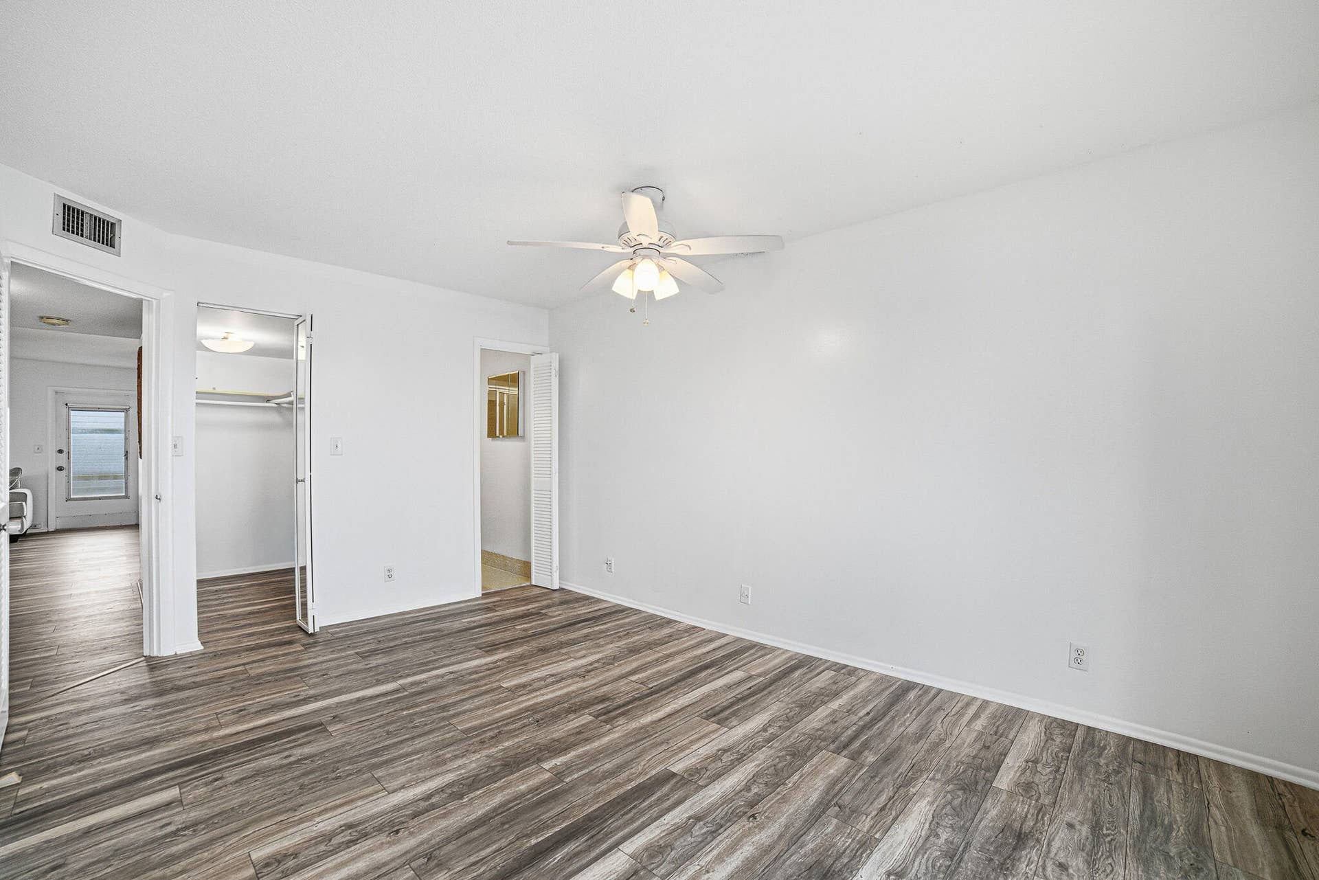 101 Doolen Court, #201, North Palm Beach, FL 33408 Master Bedroom
