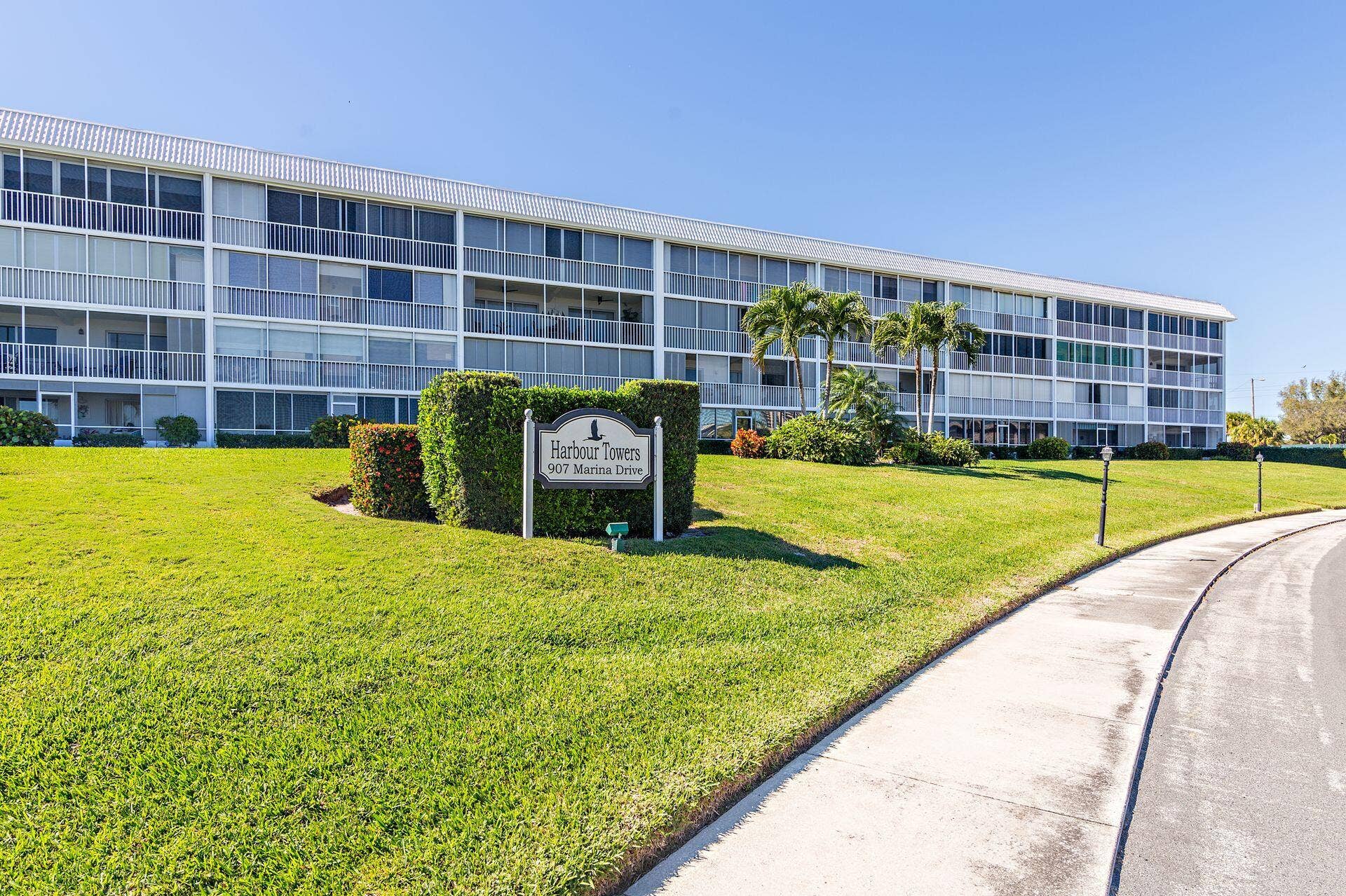 907 Marina Drive, #402, North Palm Beach, FL 33408 1