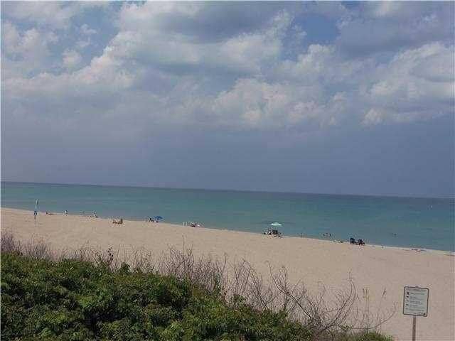 907 Marina Drive, #402, North Palm Beach, FL 33408 Jupiter beaches with free parking