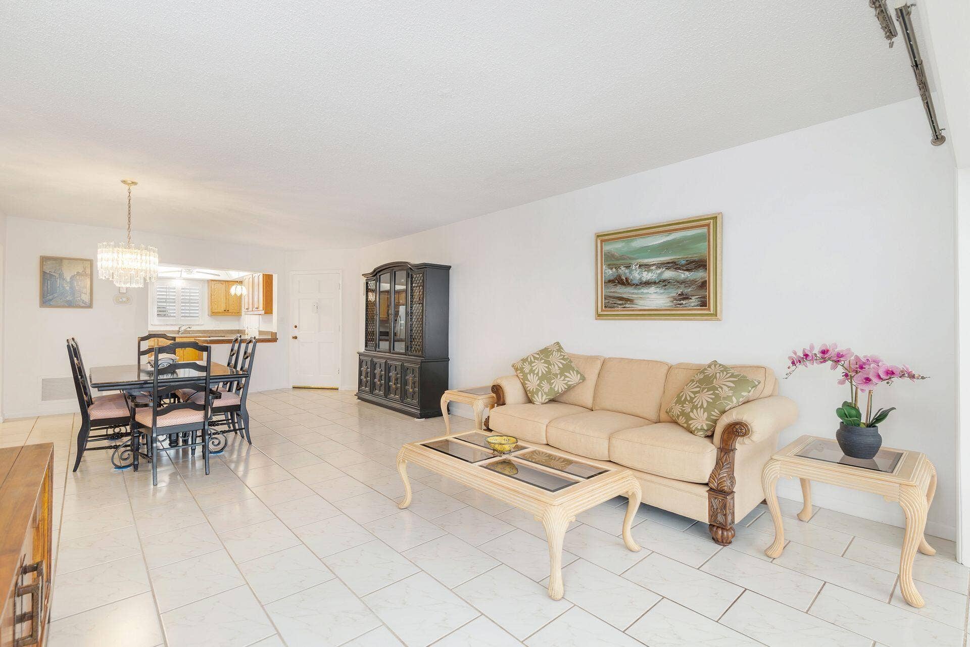 907 Marina Drive, #402, North Palm Beach, FL 33408 all tile throughout living area