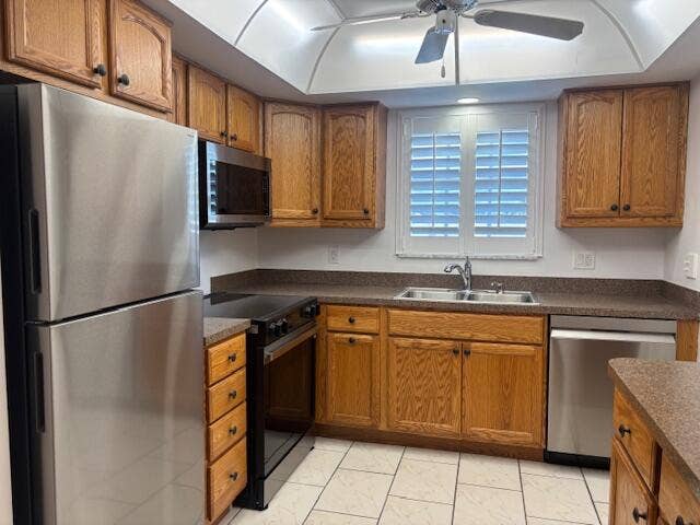 907 Marina Drive, #402, North Palm Beach, FL 33408 New kitchen appliances