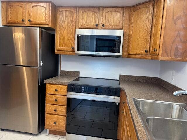 907 Marina Drive, #402, North Palm Beach, FL 33408 New 2026 kitchen appliances