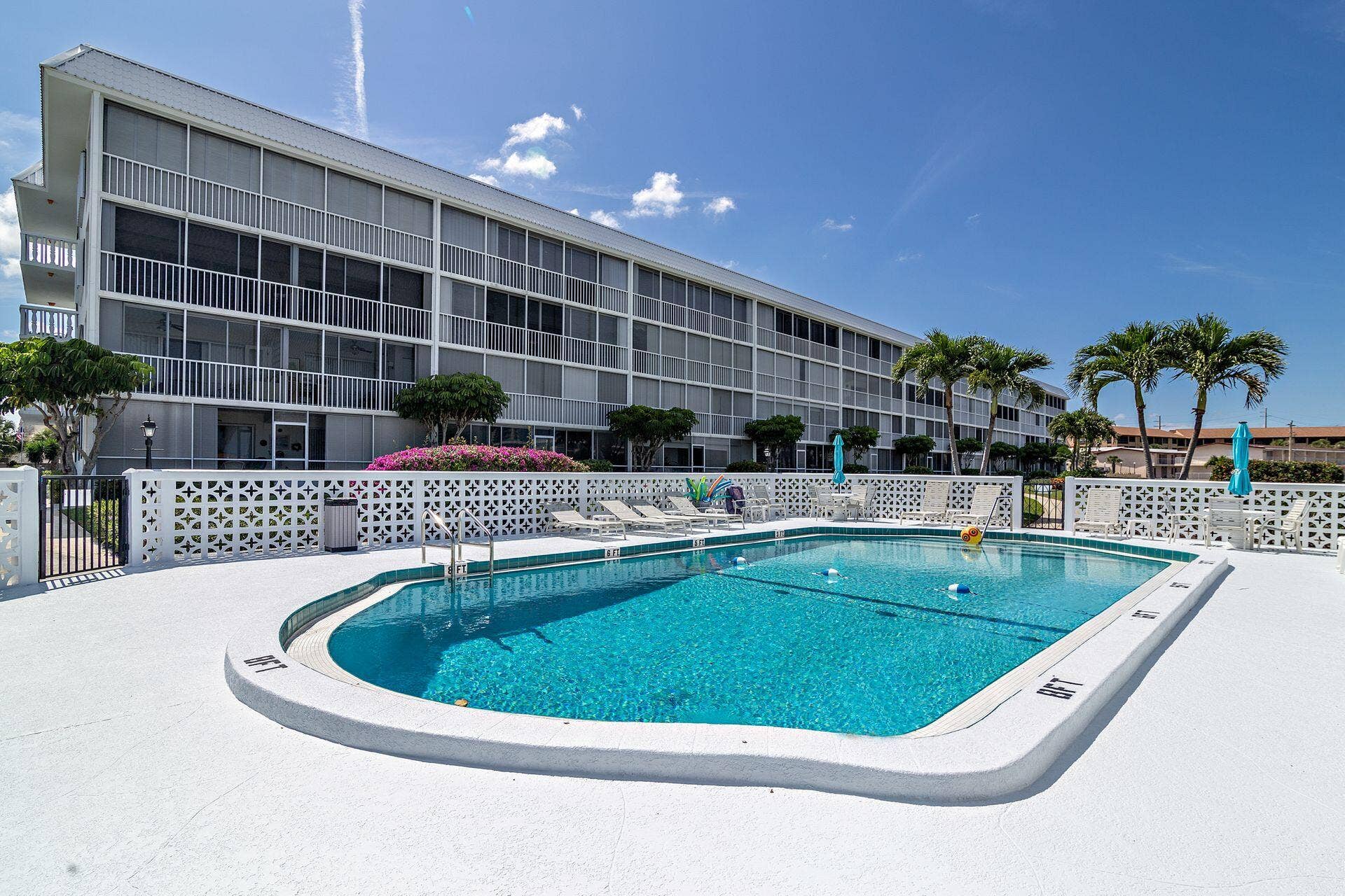 907 Marina Drive, #402, North Palm Beach, FL 33408 community heated pool