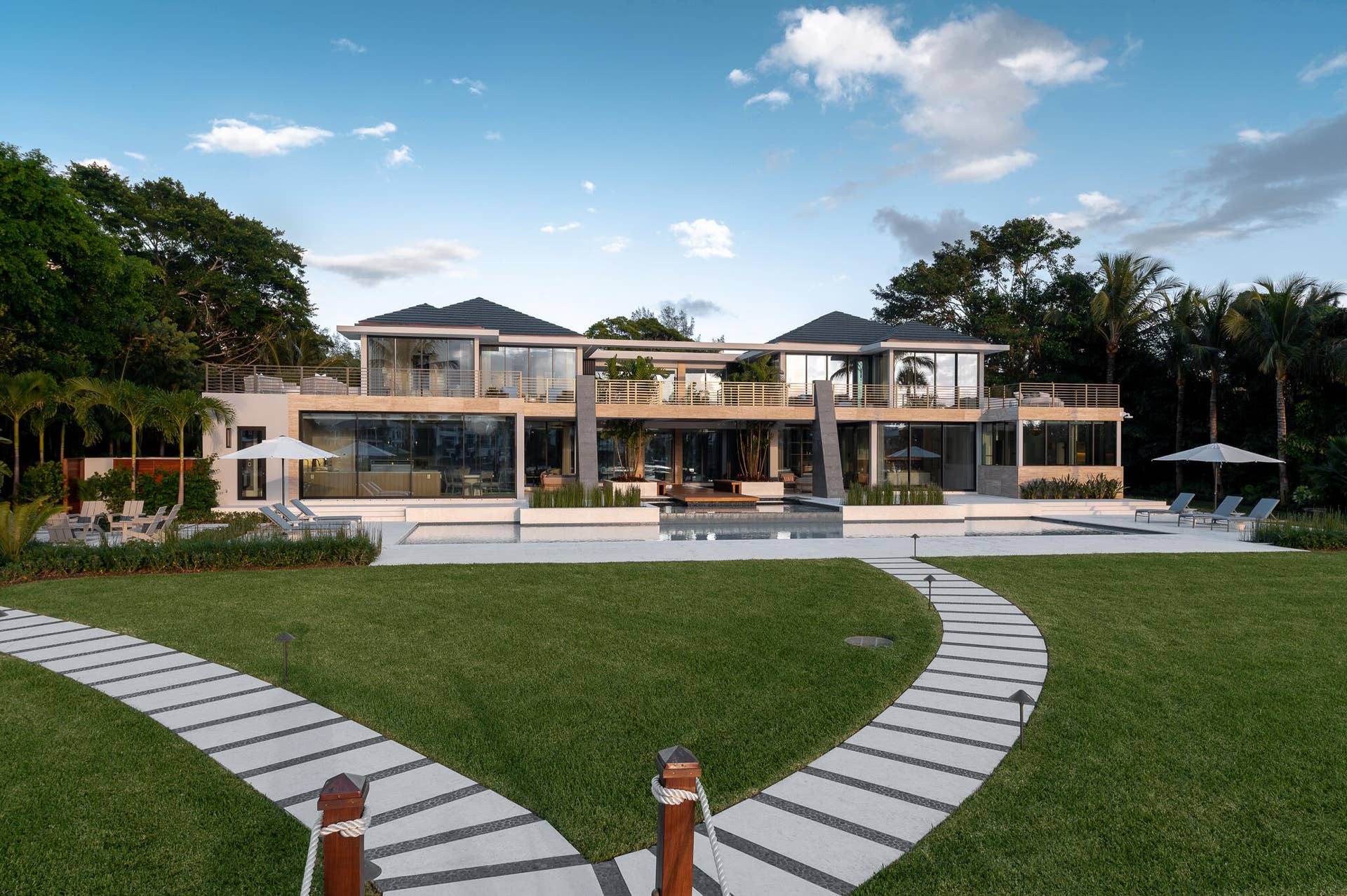 488 S Beach Road, Jupiter Island, FL 33455 488 S Beach Rd, Jupiter Island, 33455-28