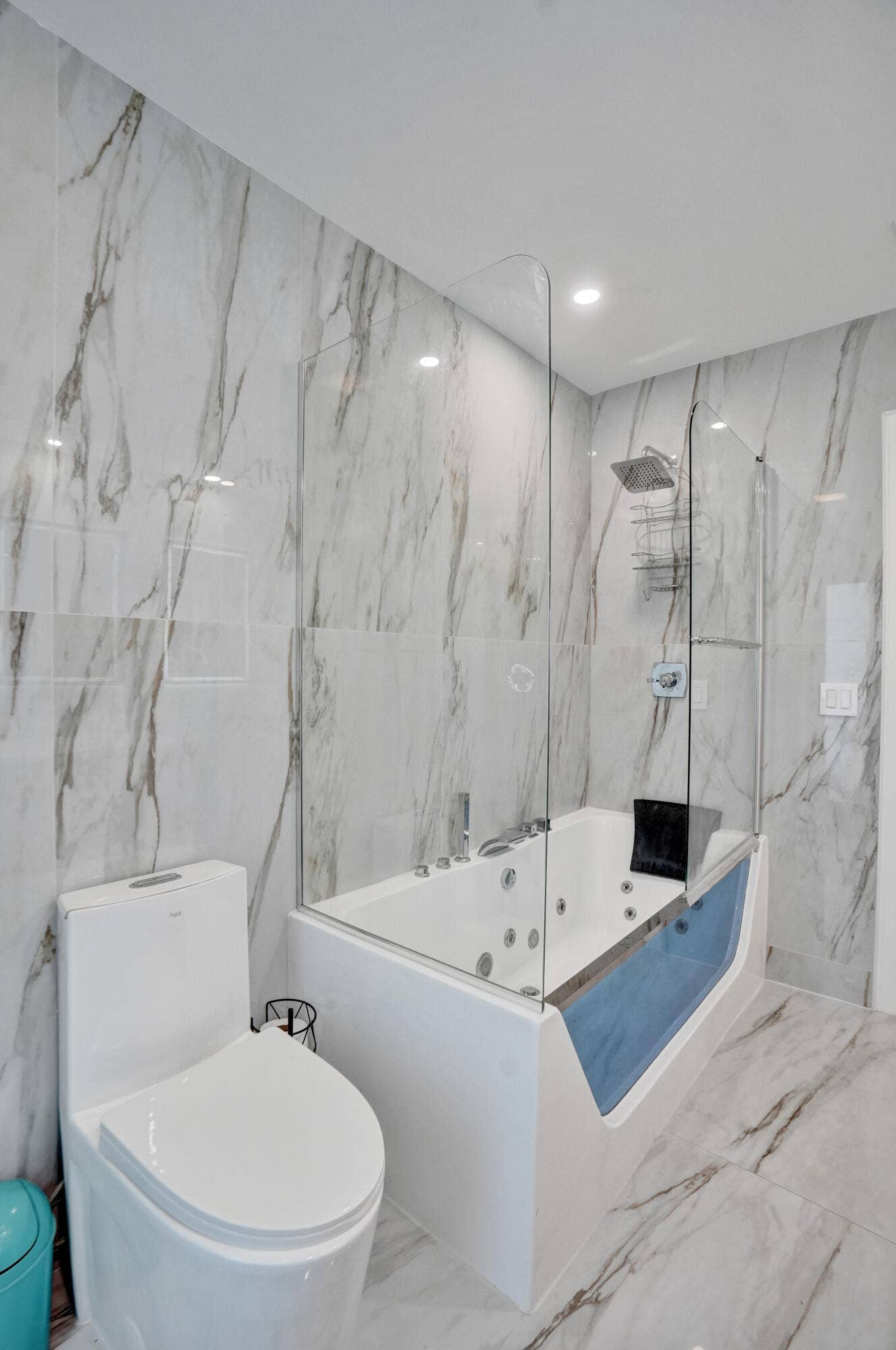 3821 NE 29th Avenue, Lighthouse Point, FL 33064 DSC07047