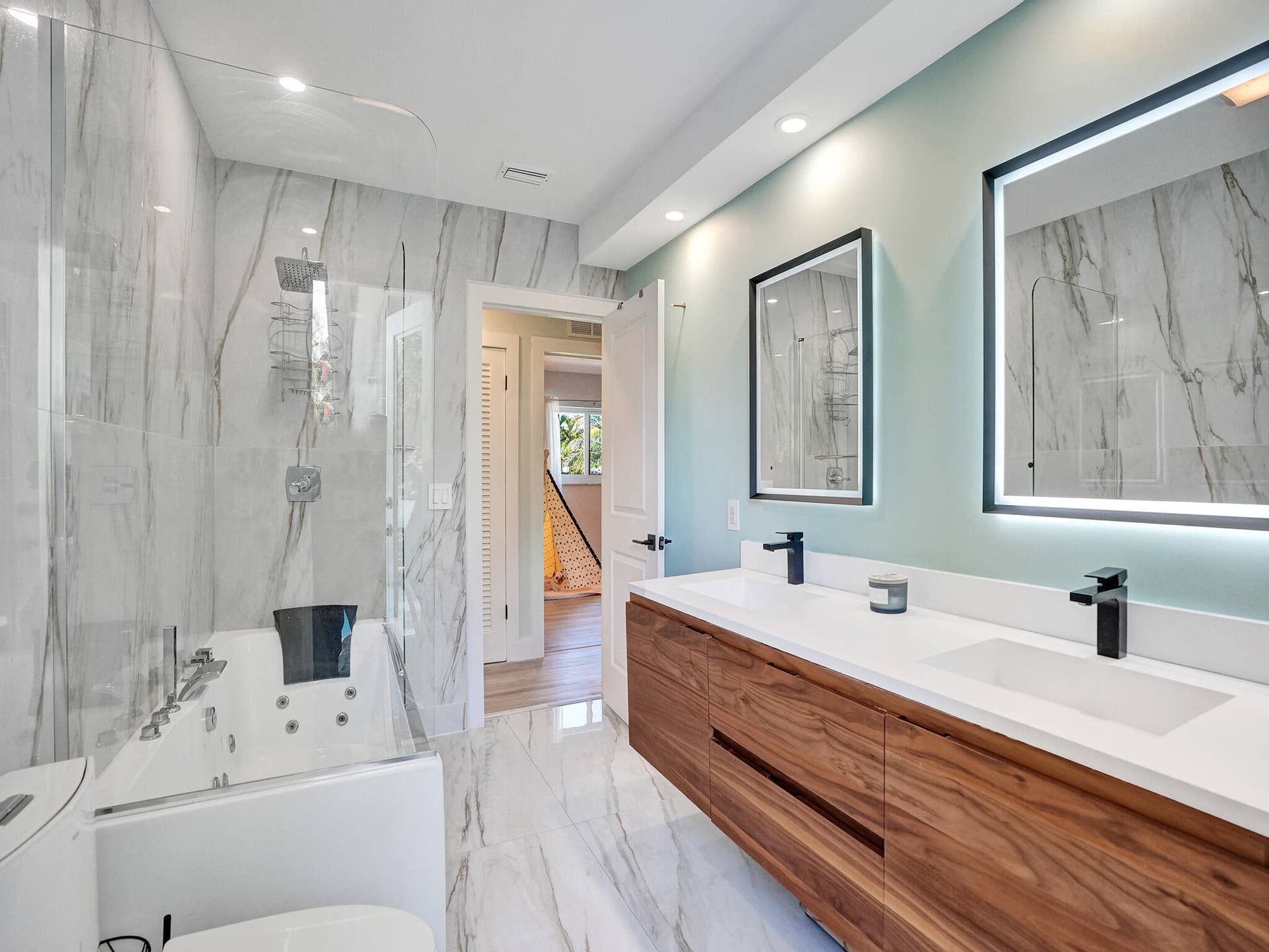 3821 NE 29th Avenue, Lighthouse Point, FL 33064 DSC07053