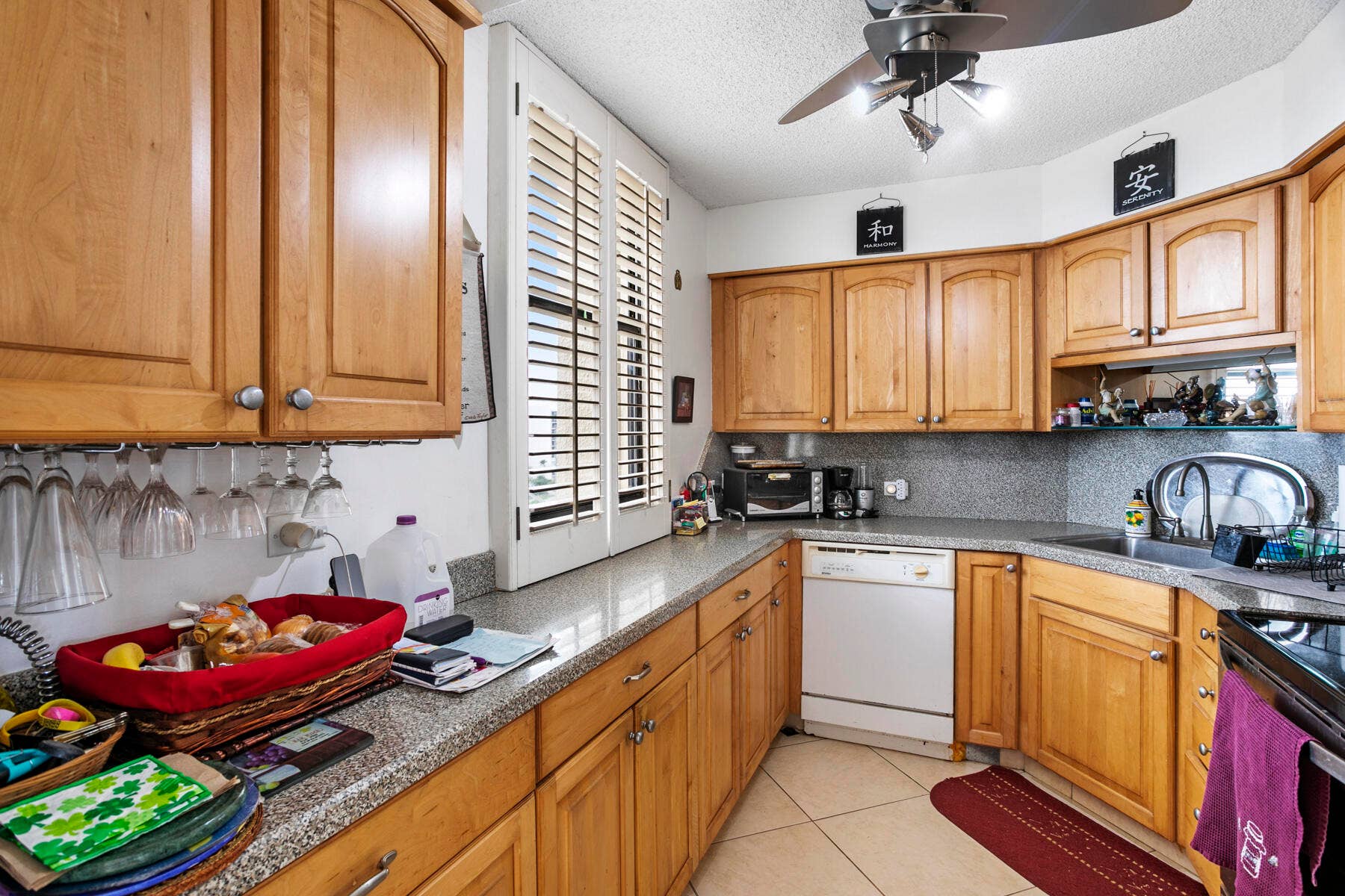 136 Lakeshore Drive, #1010, North Palm Beach, FL 33408 136 Lakeshore Drive, #1010, North Palm Beach, FL 33408