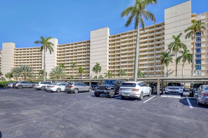 136 Lakeshore Drive, #1010, North Palm Beach, FL 33408 136 Lakeshore Drive, #1010, North Palm Beach, FL 33408