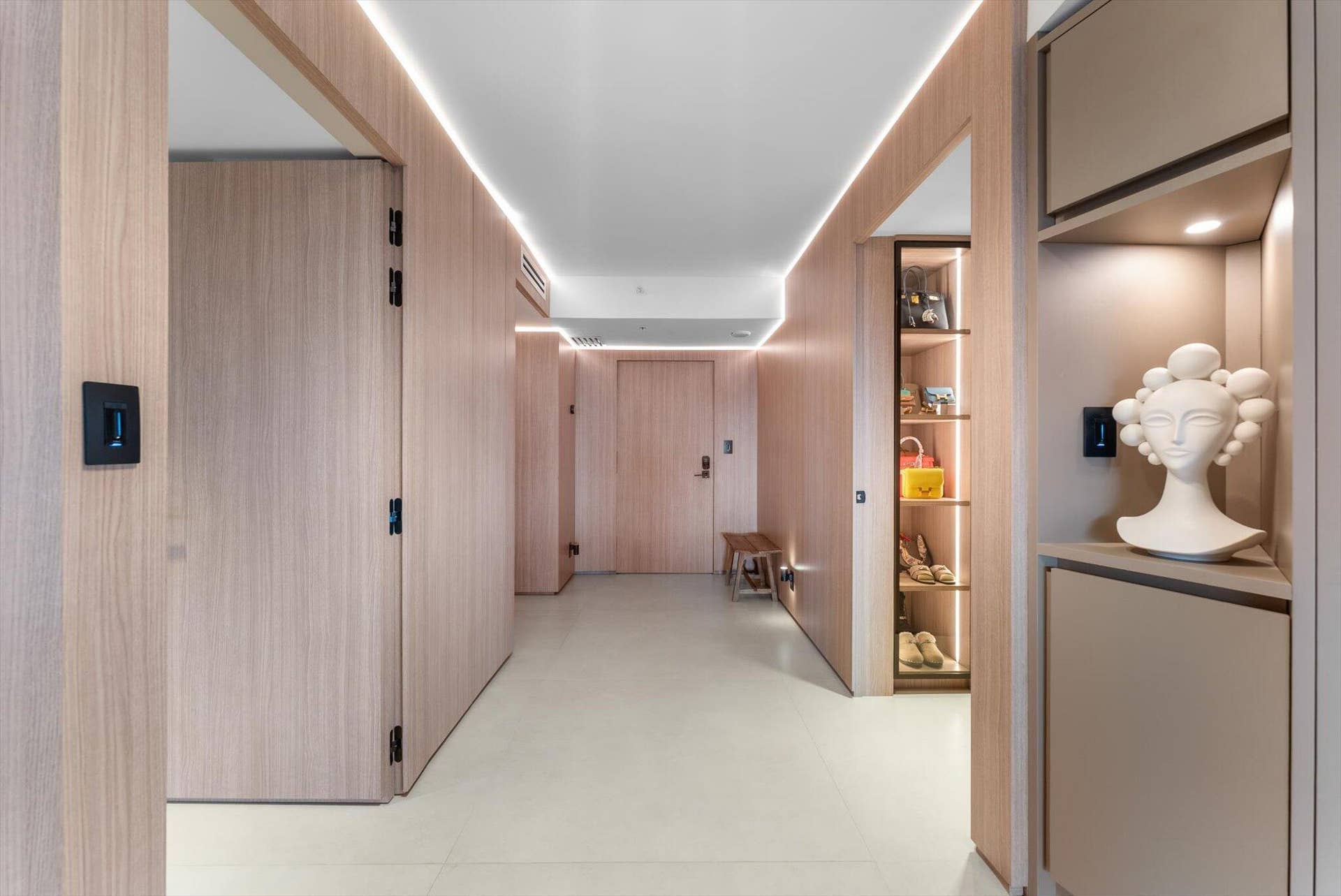 The Door/Foyer of Distinction...